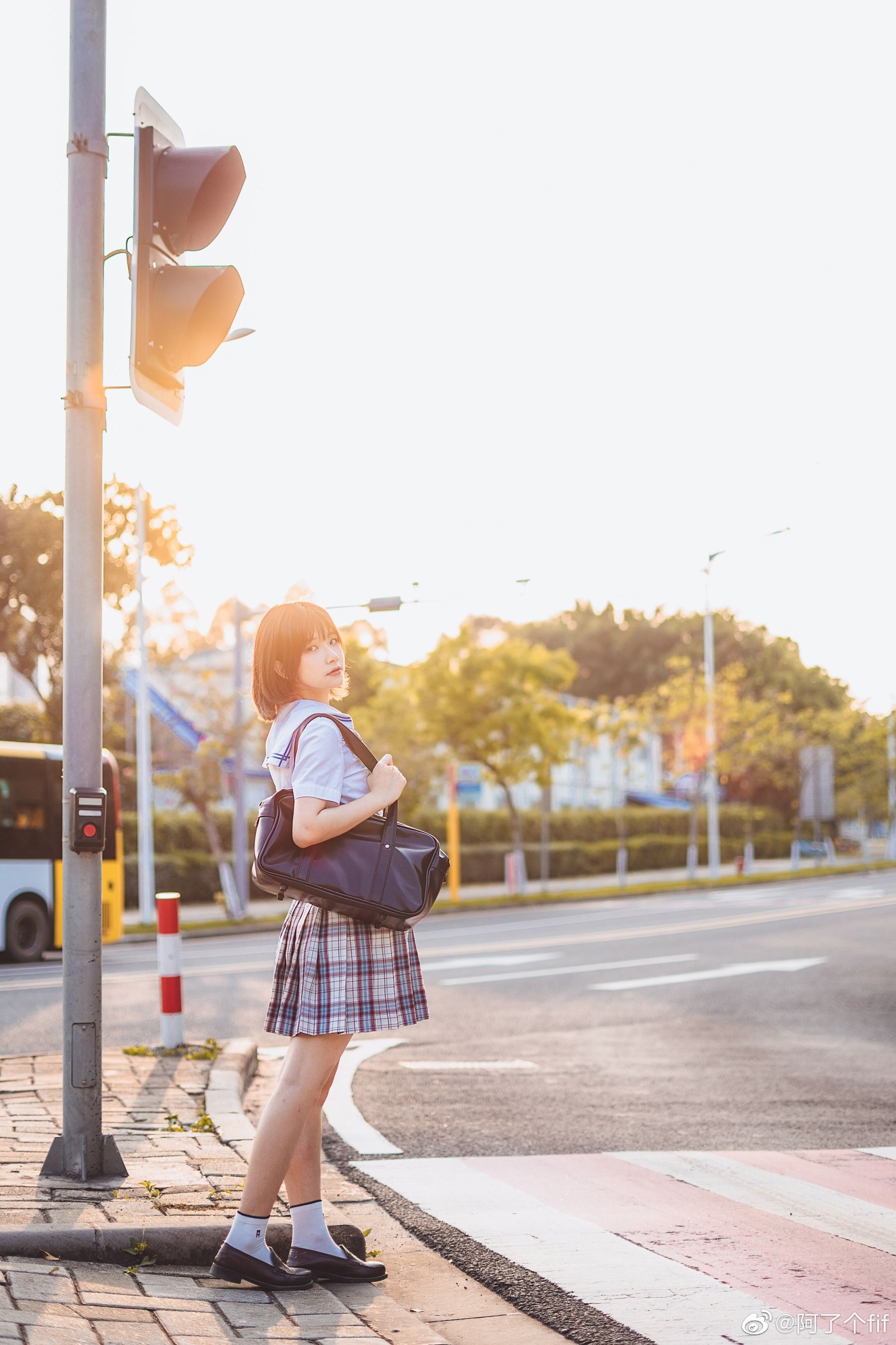 动漫博主阿了个fifi – 阳光JK [9P] - 秀人网免费无水印在线套图写真