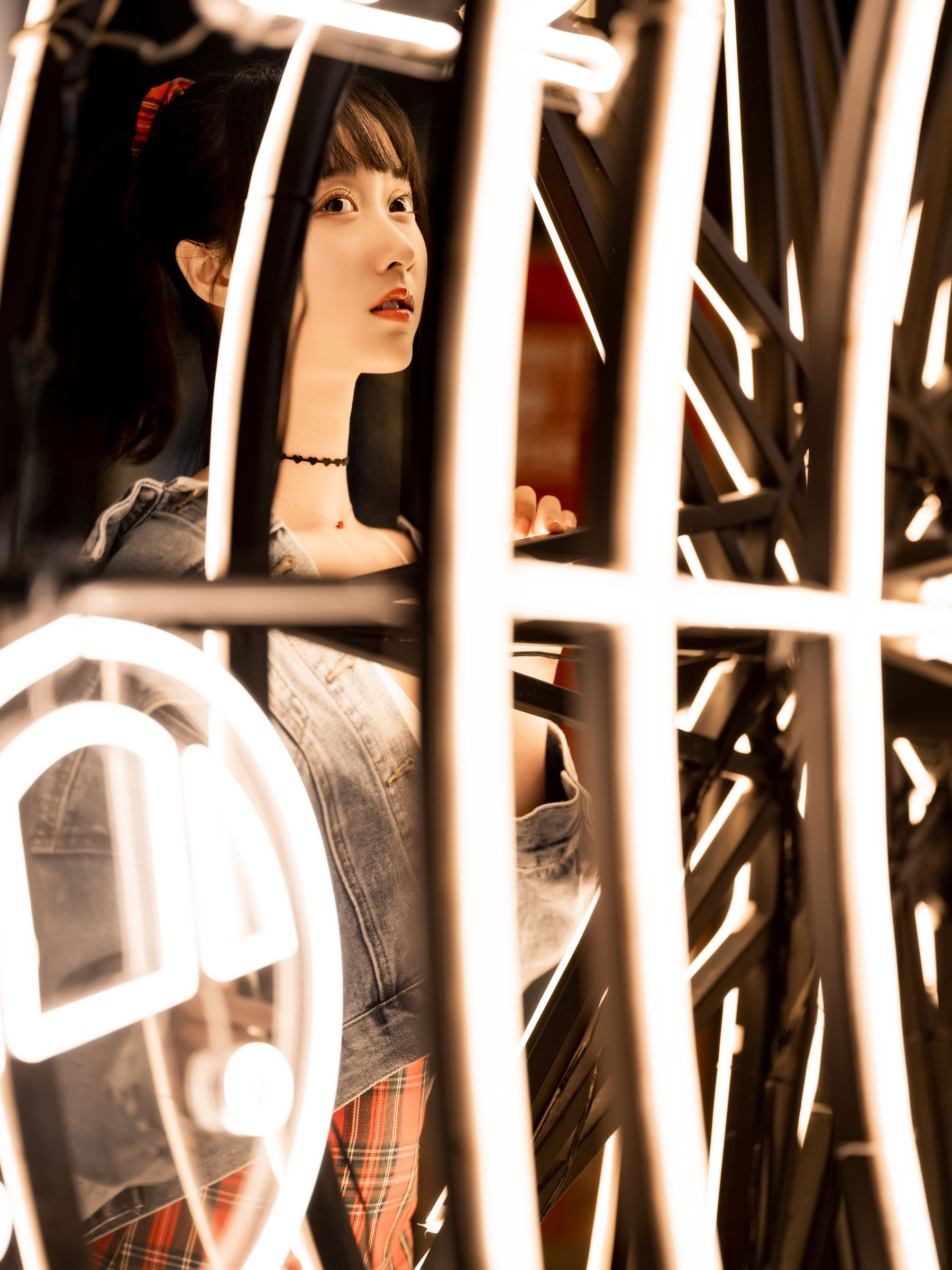 萌系小姐姐木绵绵OwO – 都市夜恋 [26P] - 秀人网免费无水印在线套图写真