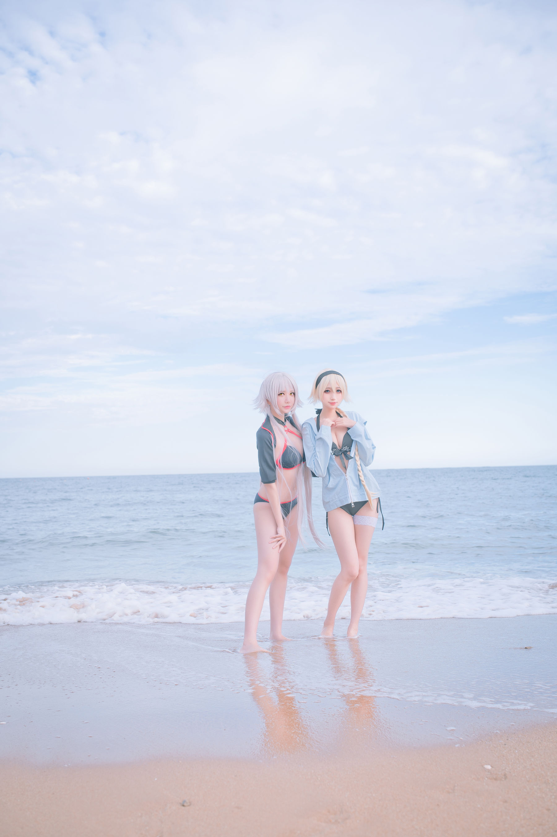 周叽是可爱兔兔 – 黑白贞双人泳衣 [21P] - 秀人网免费无水印在线套图写真