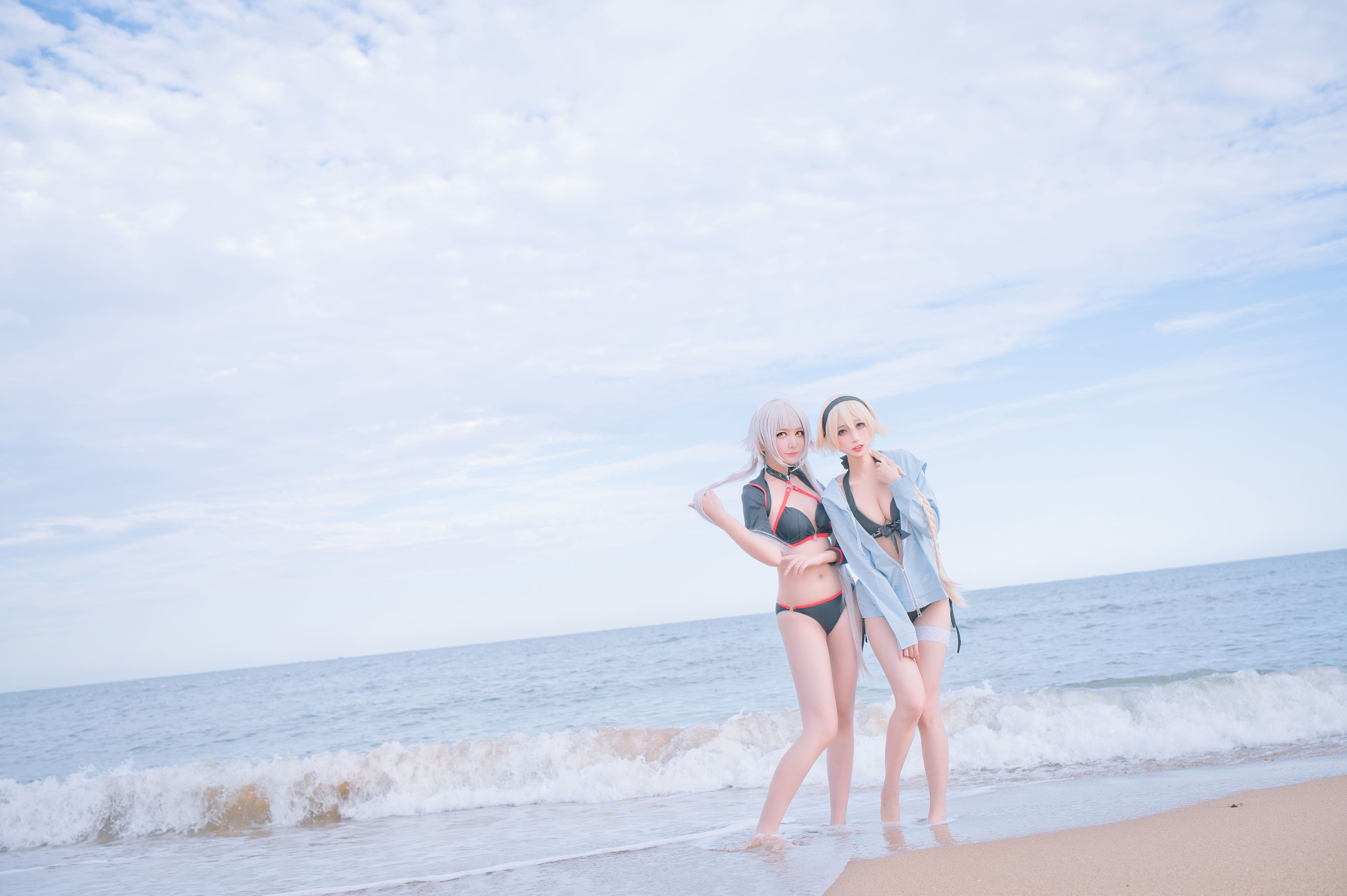 周叽是可爱兔兔 – 黑白贞双人泳衣 [21P] - 秀人网免费无水印在线套图写真