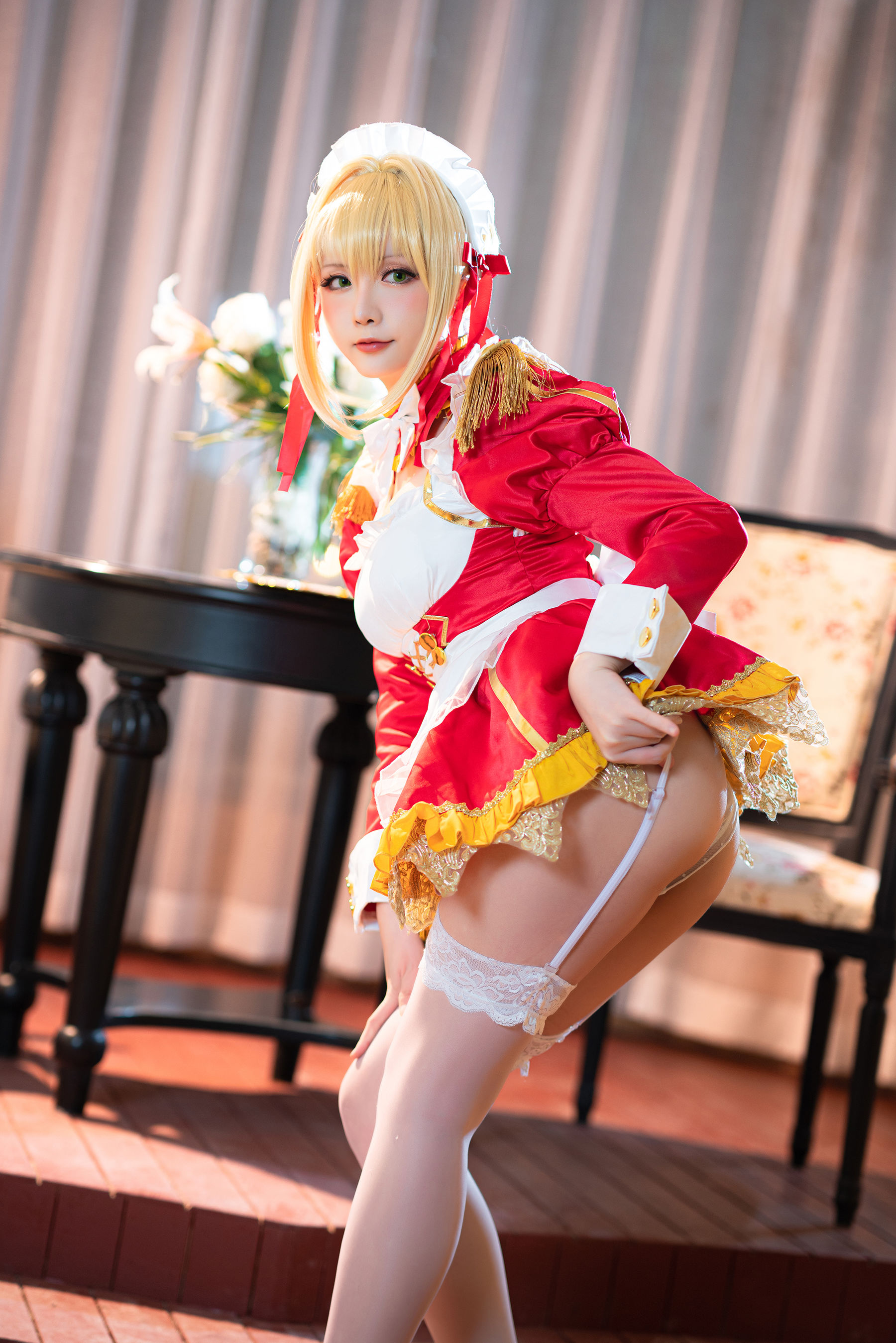 Coser小姐姐星之迟迟 – 御主人様《尼禄女仆》 [25P] - 秀人网免费无水印在线套图写真