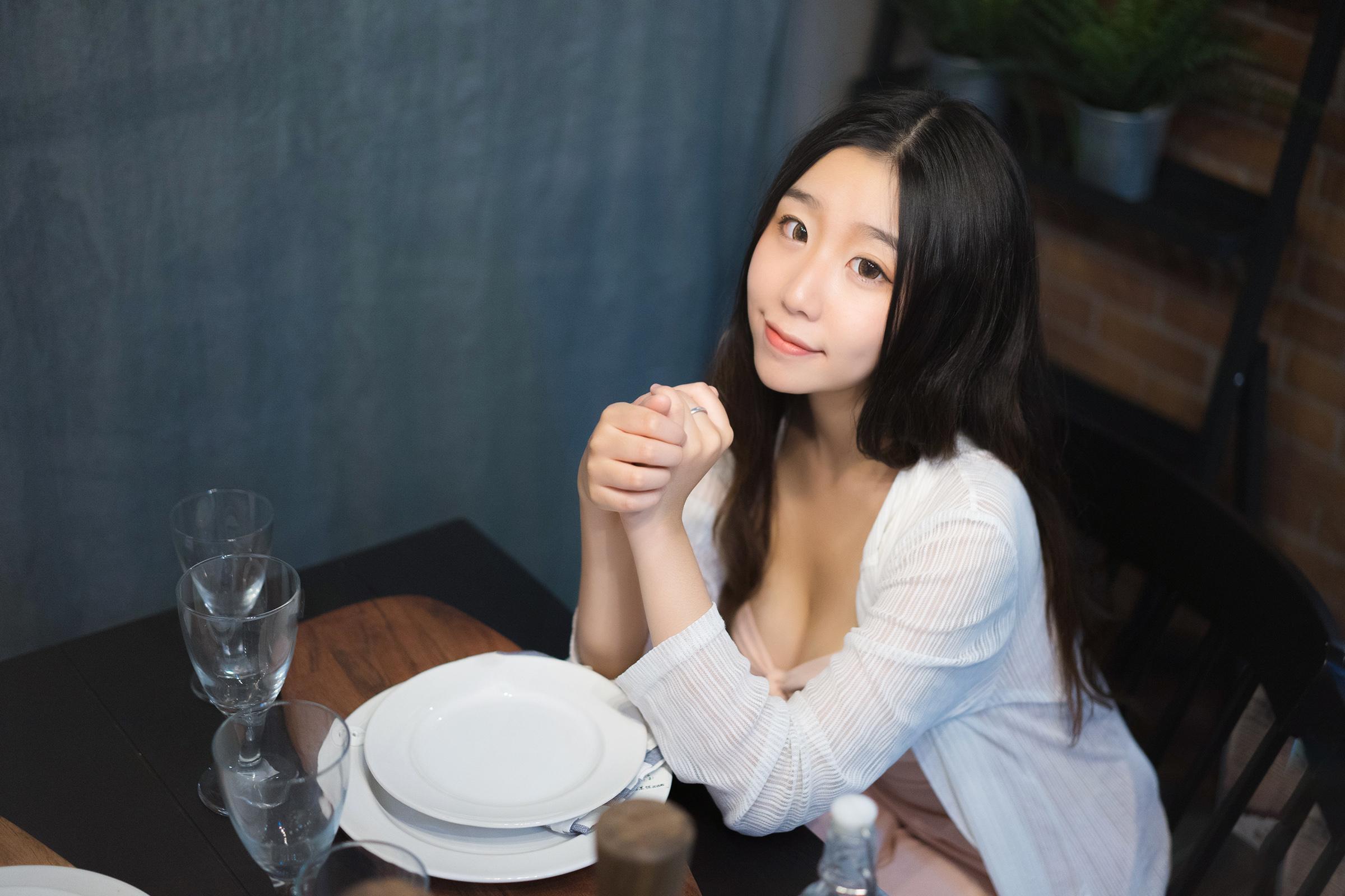 动漫博主穆零Mu0 – 宜家 [22P] - 秀人网免费无水印在线套图写真