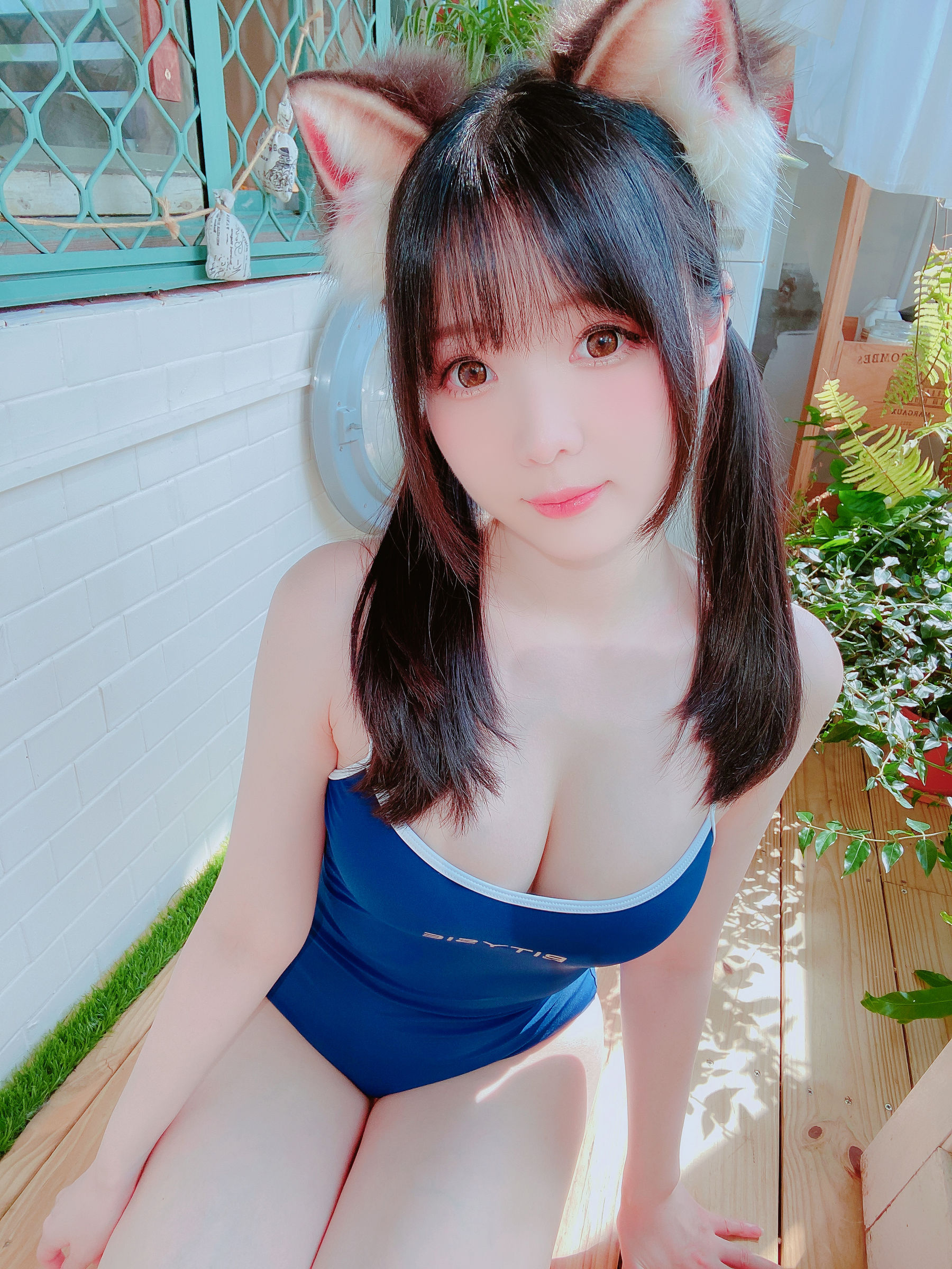 微博妹纸霜月shimo[fantia] 2022-11-17 スク水 [15P] - 秀人网免费无水印在线套图写真