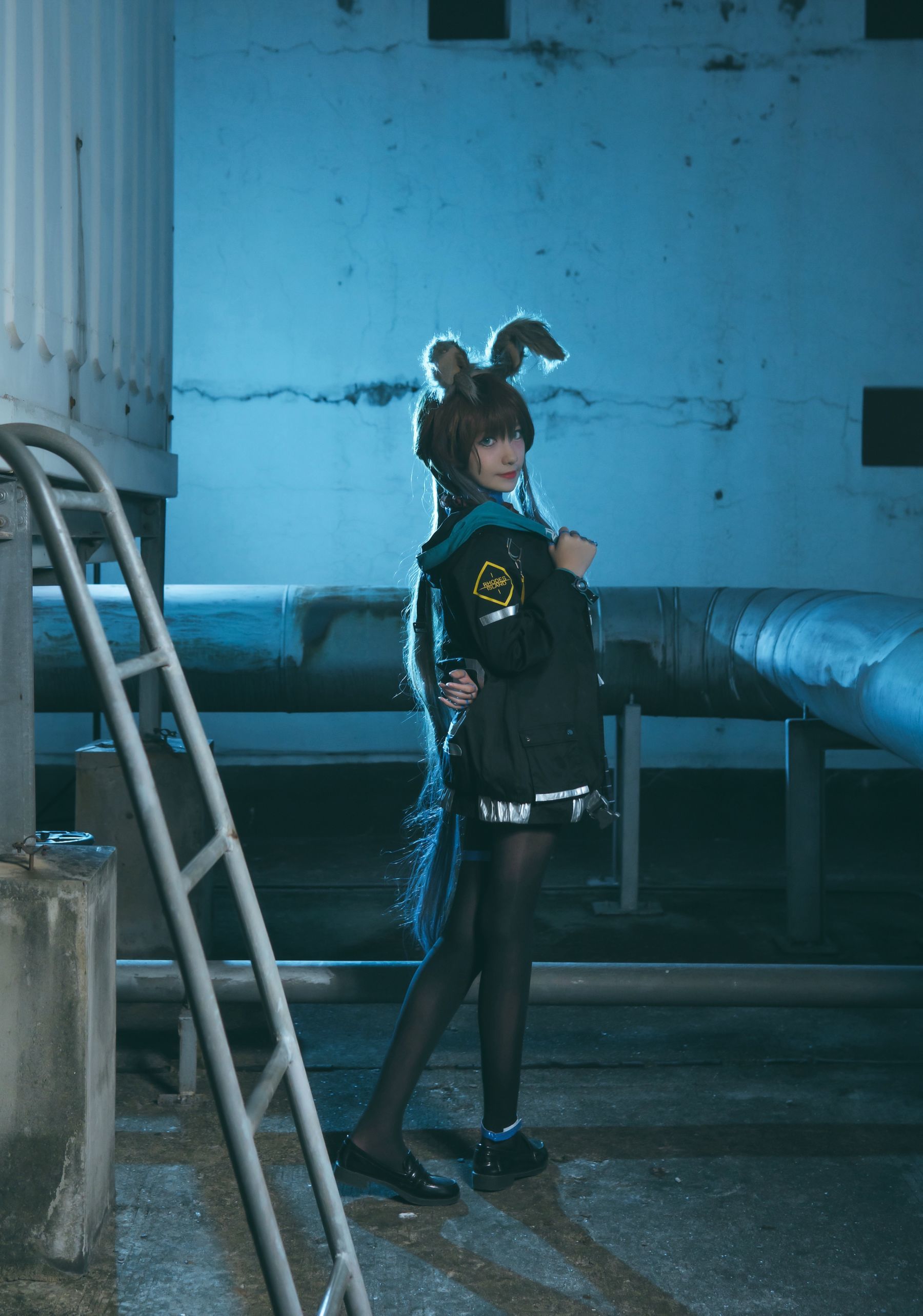 动漫博主南桃Momoko 阿米娅 [26P] - 秀人网免费无水印在线套图写真