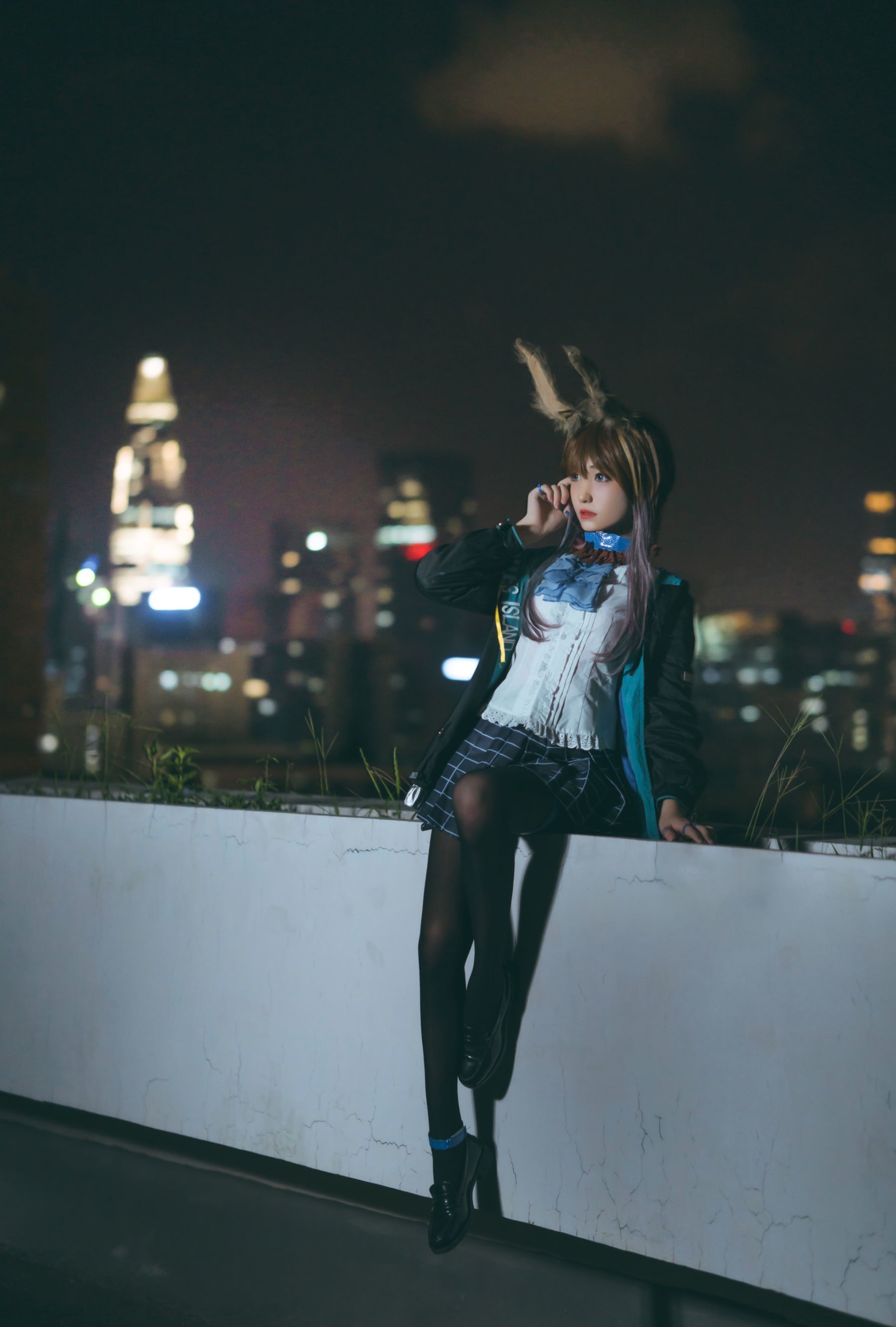 动漫博主南桃Momoko 阿米娅 [26P] - 秀人网免费无水印在线套图写真