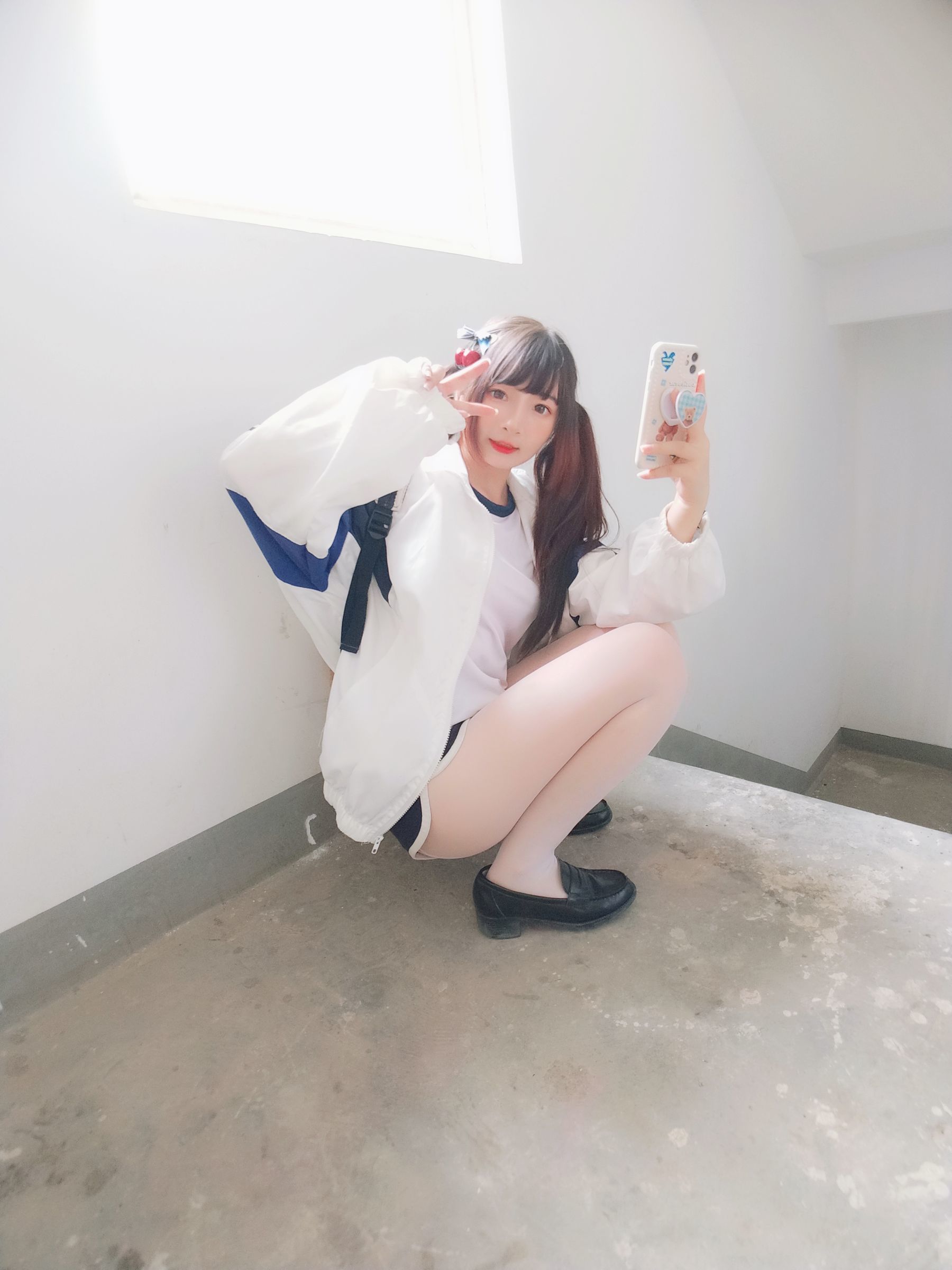 二次元美女古川kagura – 白丝体操运动服 [43P] - 秀人网免费无水印在线套图写真