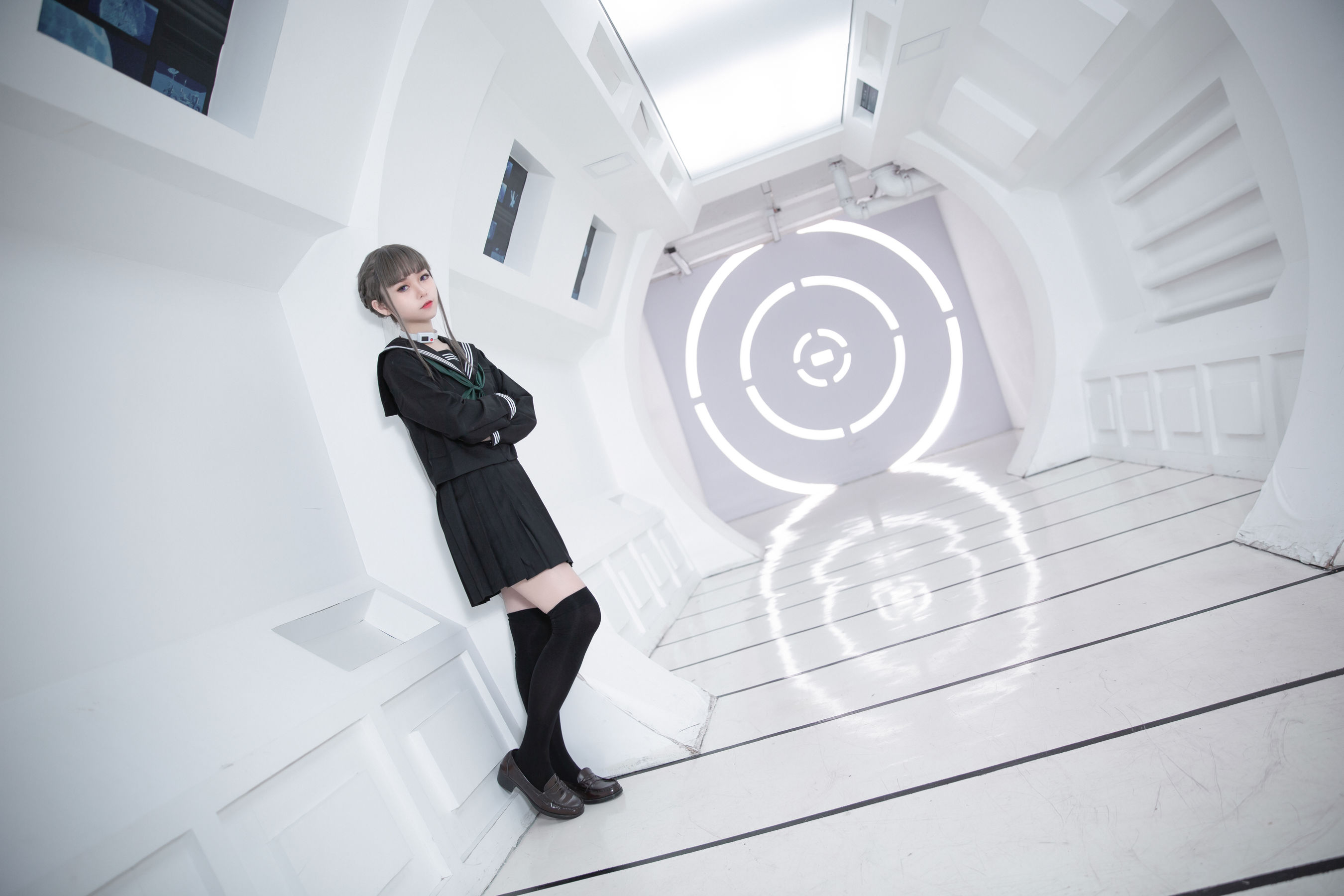 动漫博主G44不会受伤 – 乐园 [26P] - 秀人网免费无水印在线套图写真