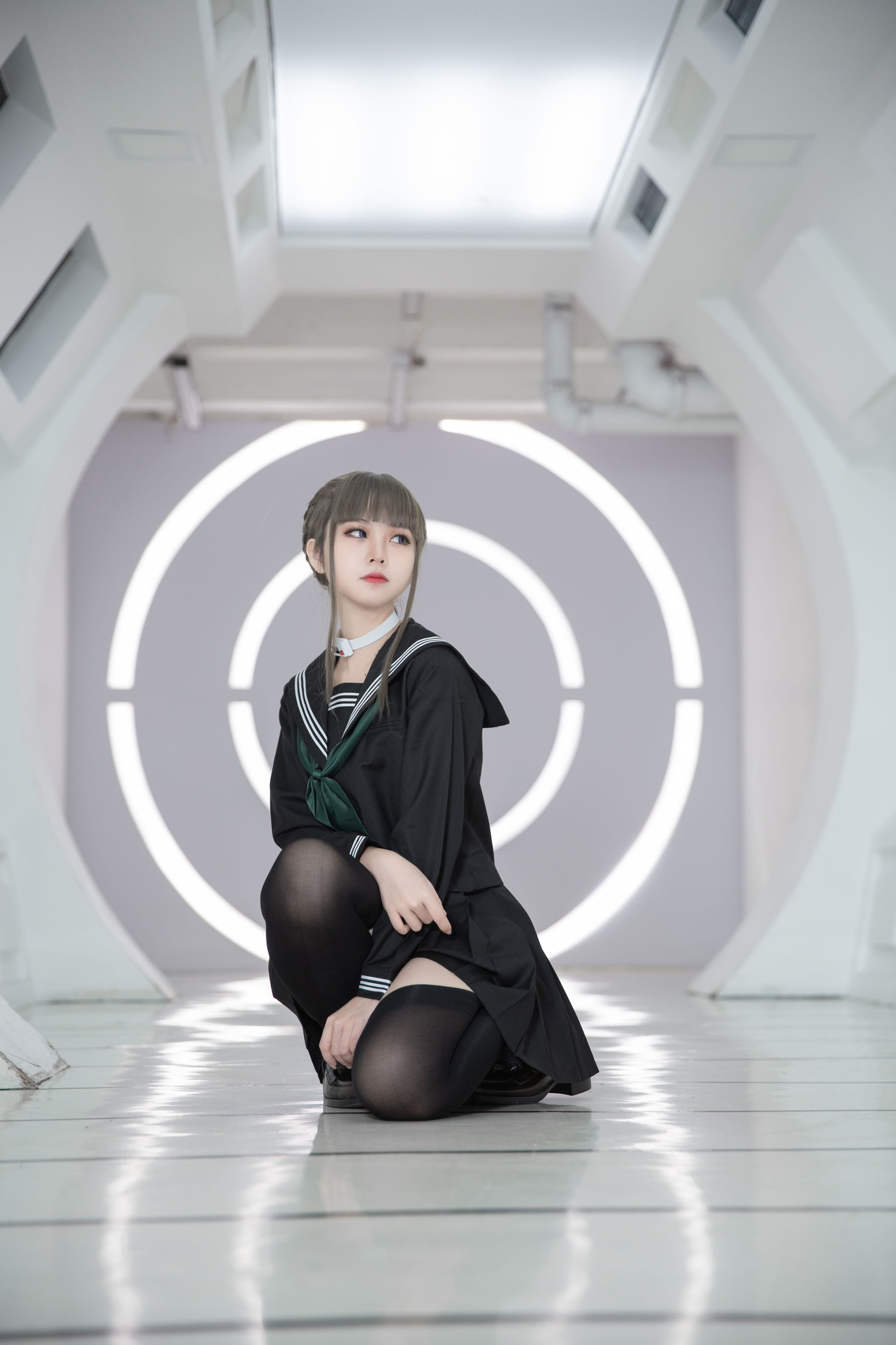 动漫博主G44不会受伤 – 乐园 [26P] - 秀人网免费无水印在线套图写真