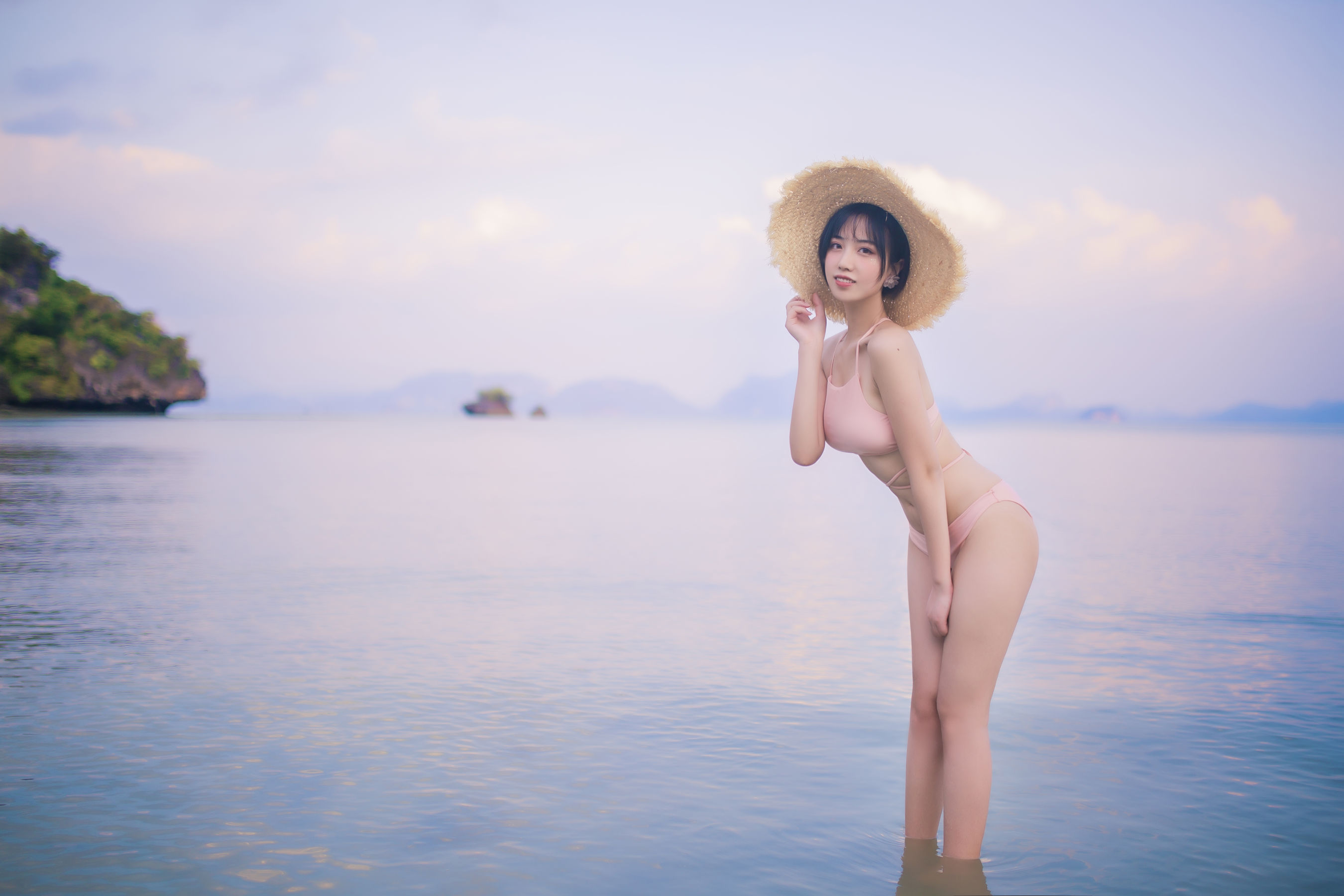 次元少女念雪ww – 粉色泳衣 [30P] - 秀人网免费无水印在线套图写真