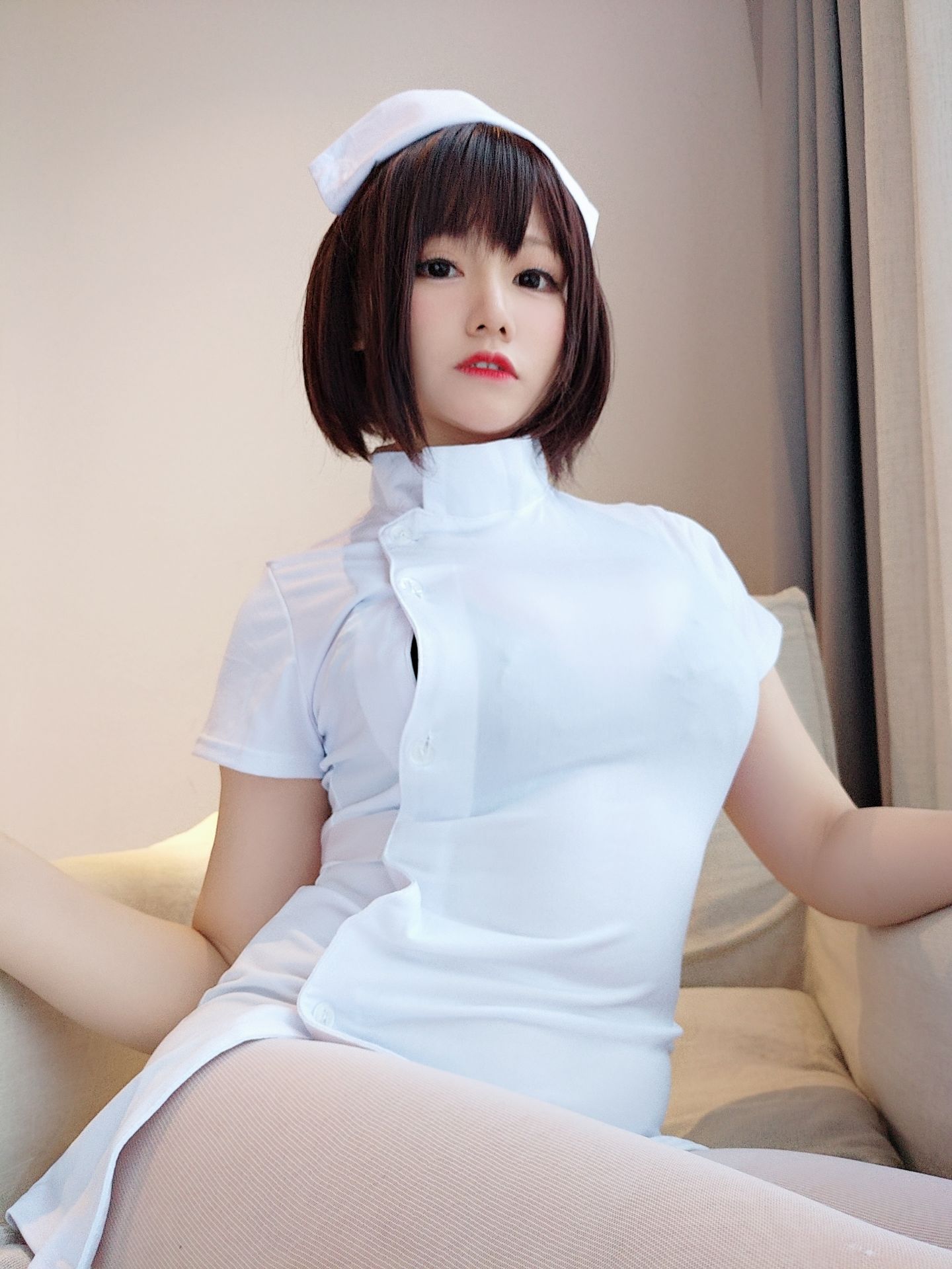 萌妹子Nyako喵子 – 护士妹妹 [18P] - 秀人网免费无水印在线套图写真