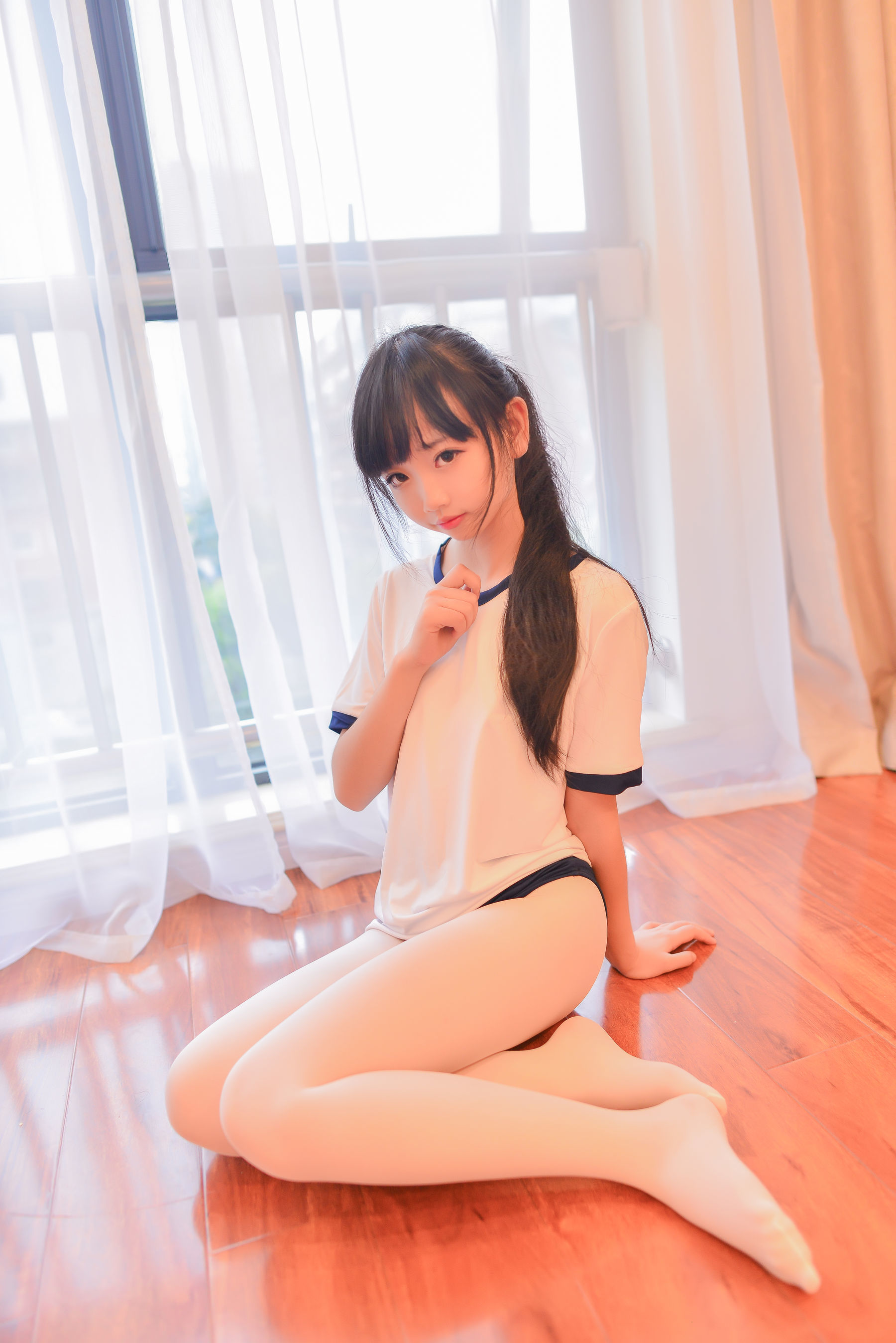 [萝莉COS] 雪琪 – 体操服 [17P] - 秀人网免费无水印在线套图写真