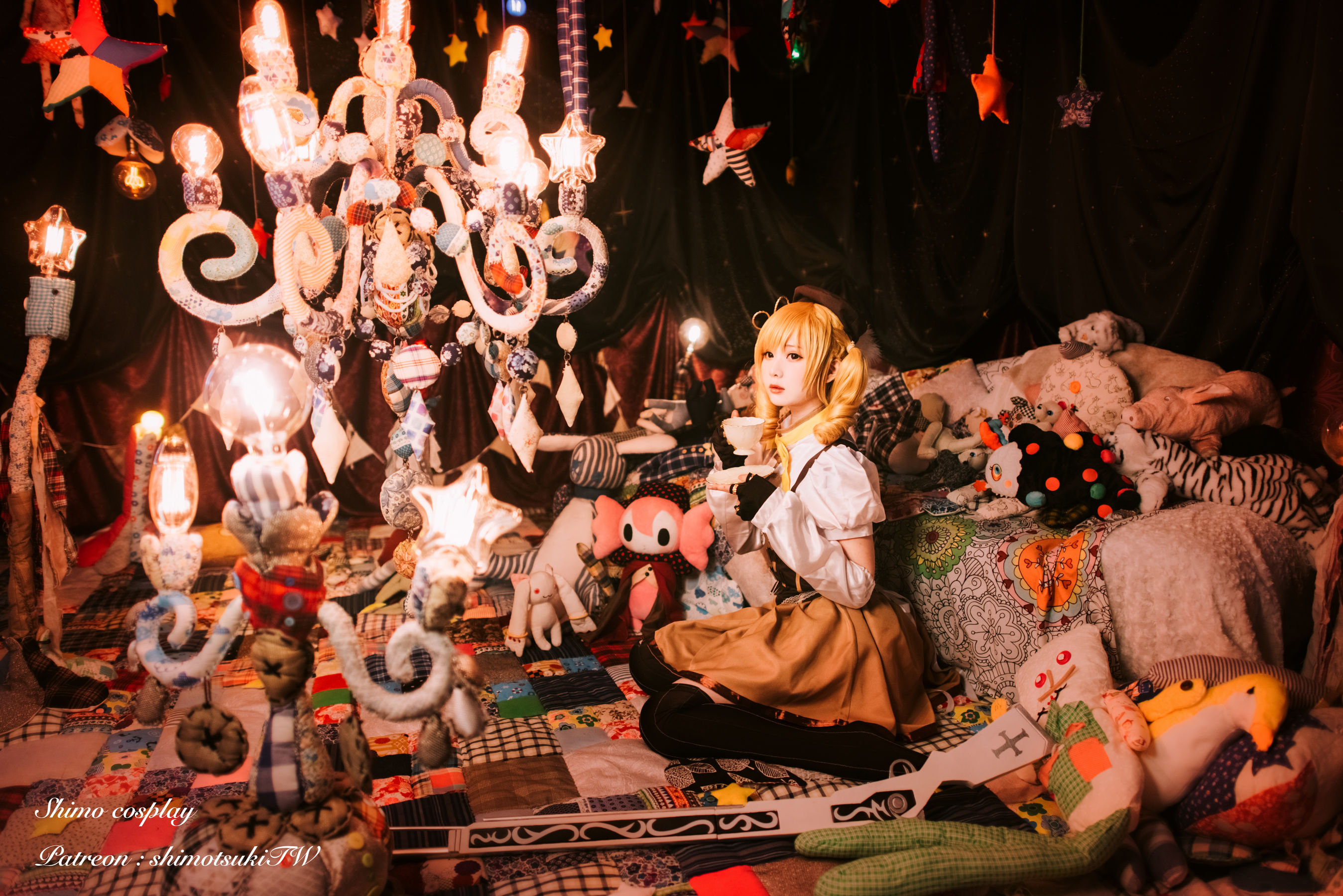 微博妹纸霜月shimo – 巴麻美 [18P] - 秀人网免费无水印在线套图写真