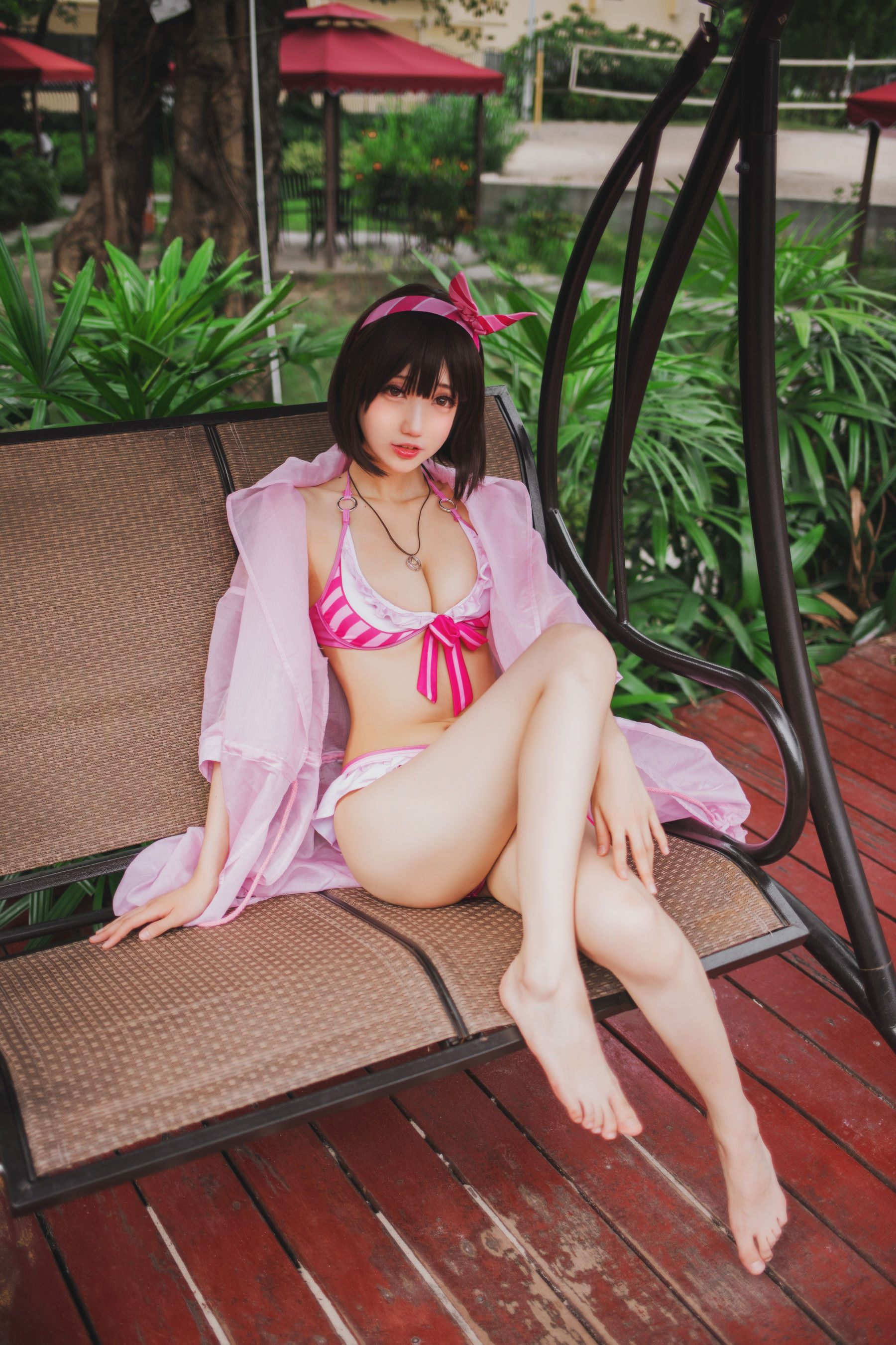 周叽是可爱兔兔 – 圣人惠水着 [19P] - 秀人网免费无水印在线套图写真