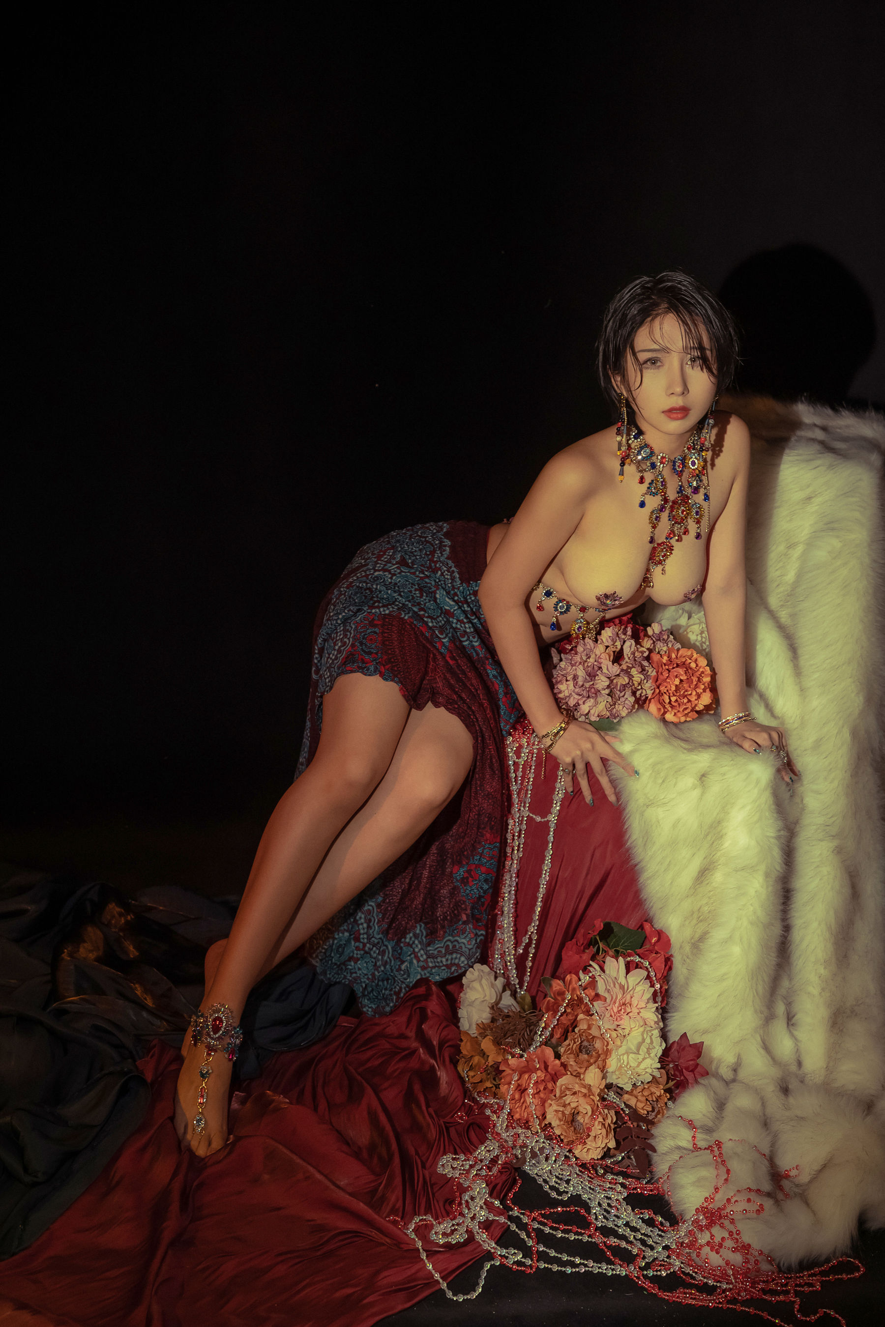 云溪溪 – 奶桃 Topaz黄宝石 [40P] - 秀人网免费无水印在线套图写真