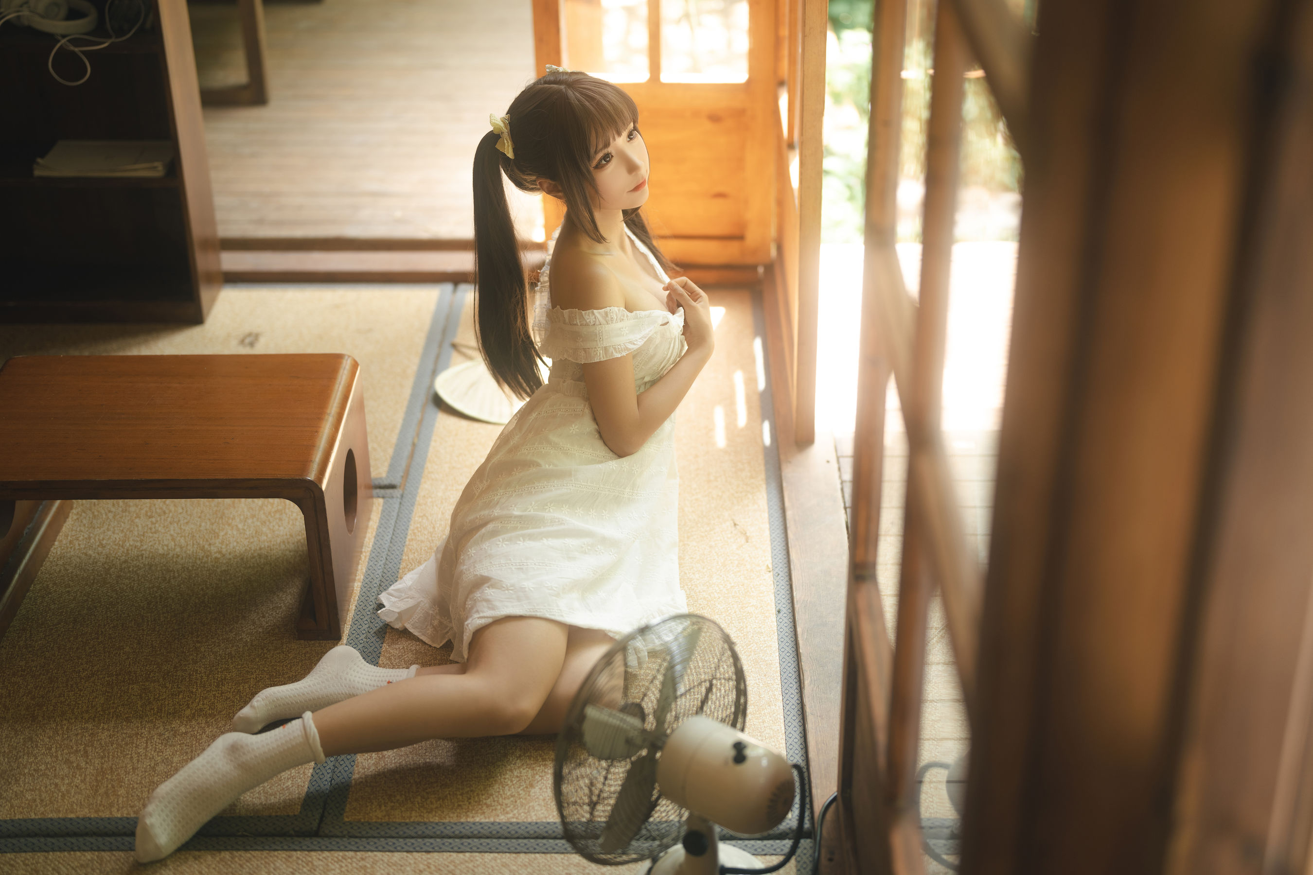 动漫博主蠢沫沫 – 白吊带 [112P] - 秀人网免费无水印在线套图写真