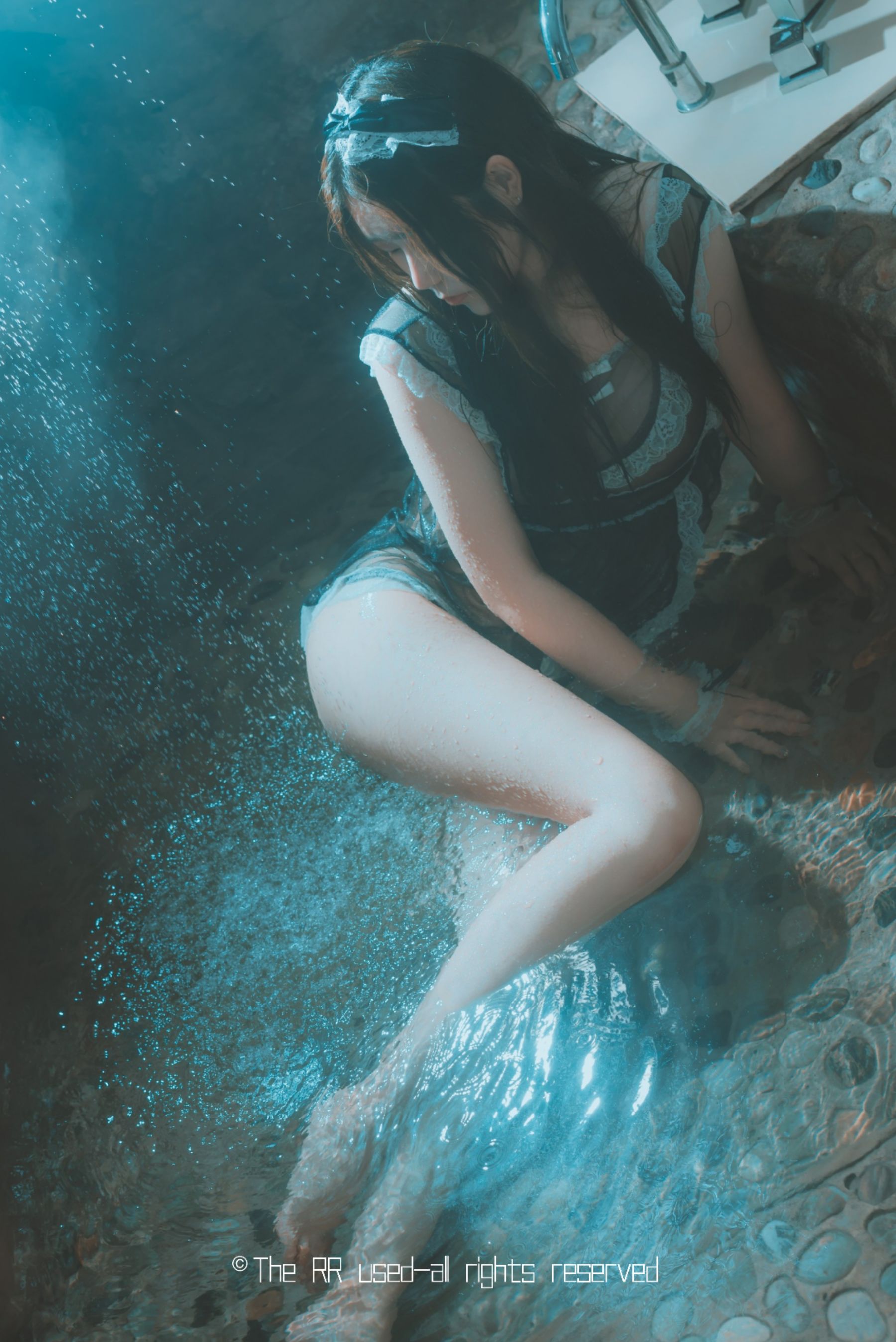 eloise软软 – 丛林女仆 [24P] - 秀人网免费无水印在线套图写真