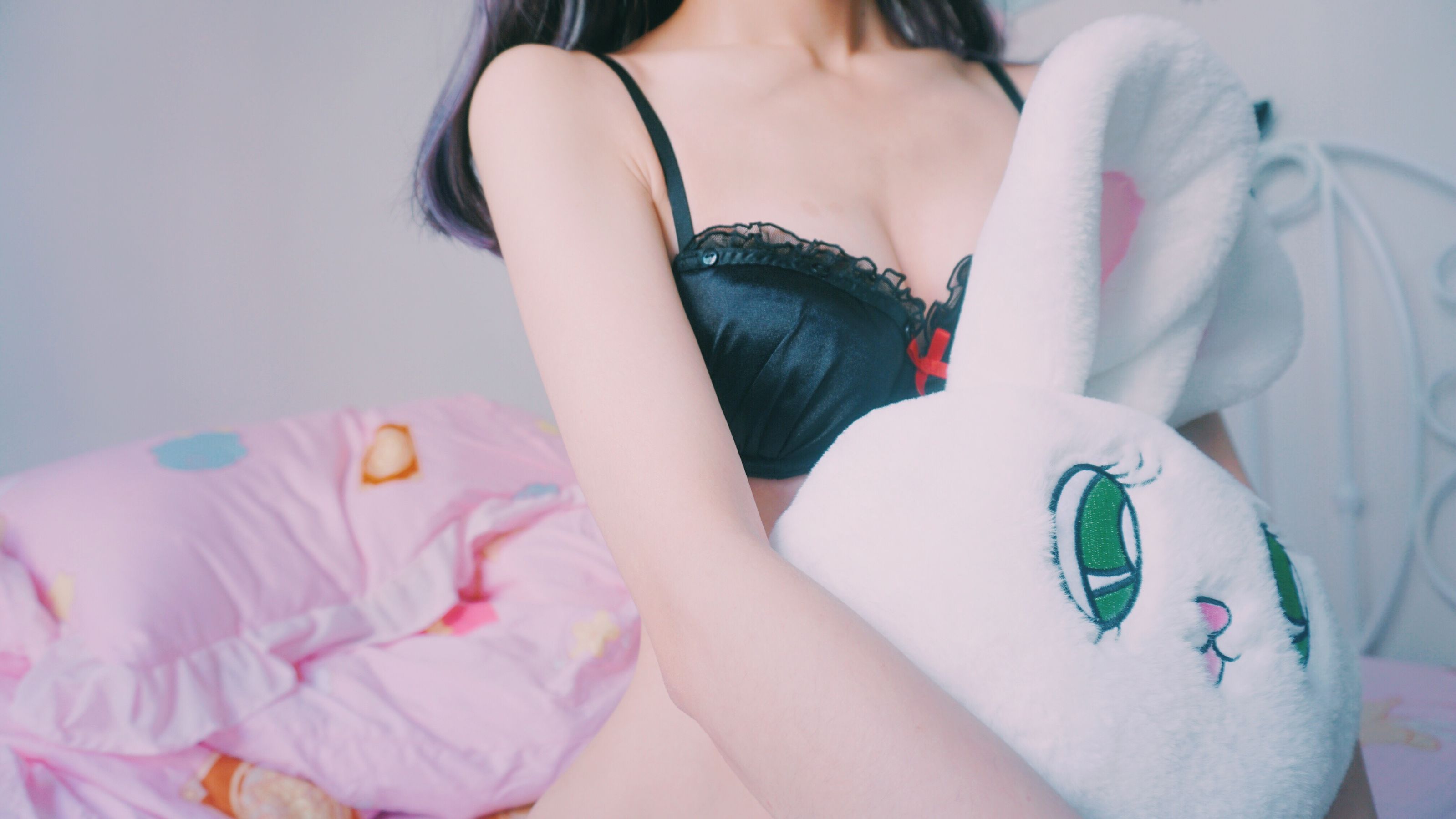 萌妹子眼酱大魔王w – 小恶魔内衣 [16P] - 秀人网免费无水印在线套图写真