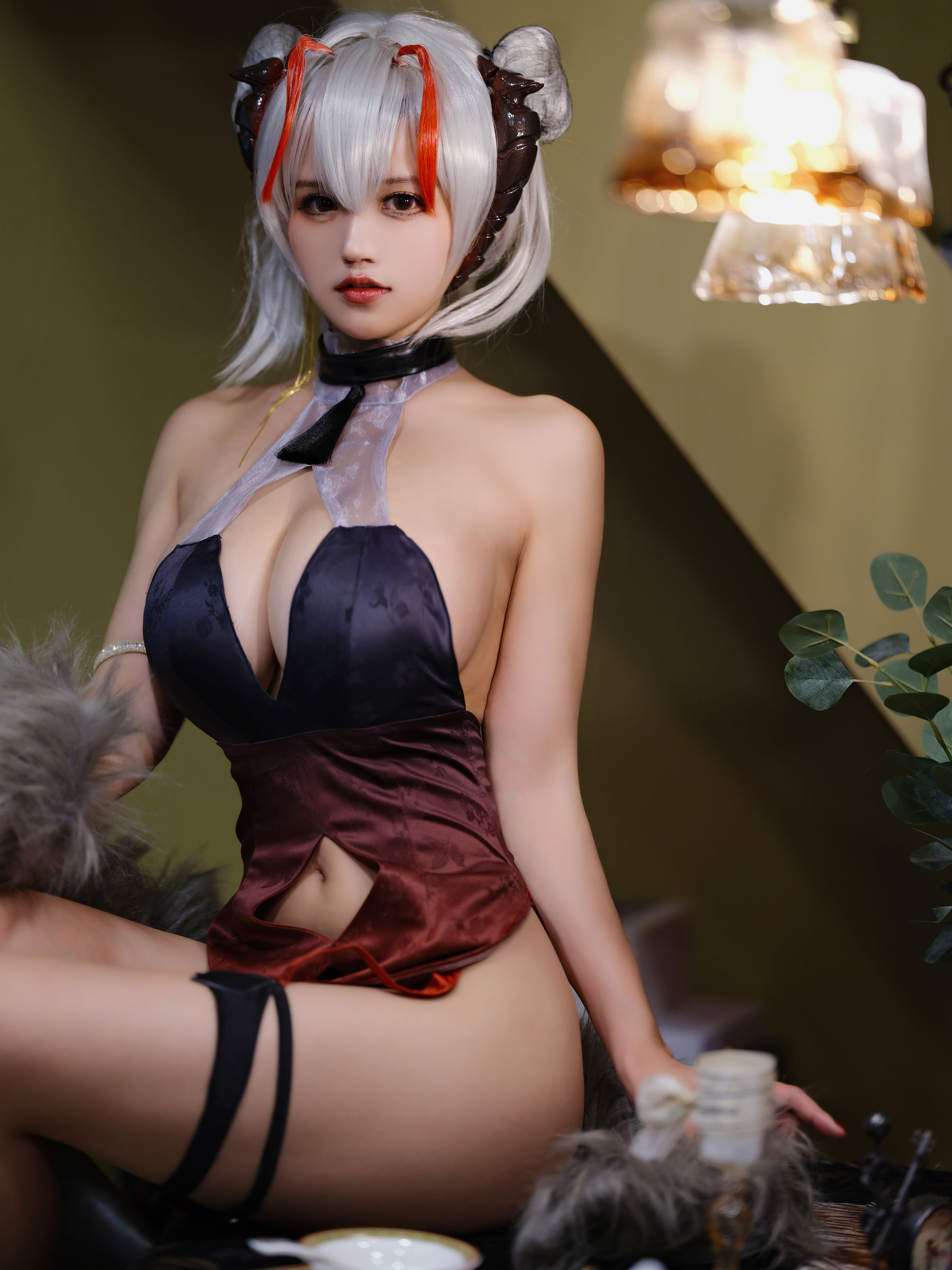 动漫博主小仓千代w – w旗袍 [33P] - 秀人网免费无水印在线套图写真