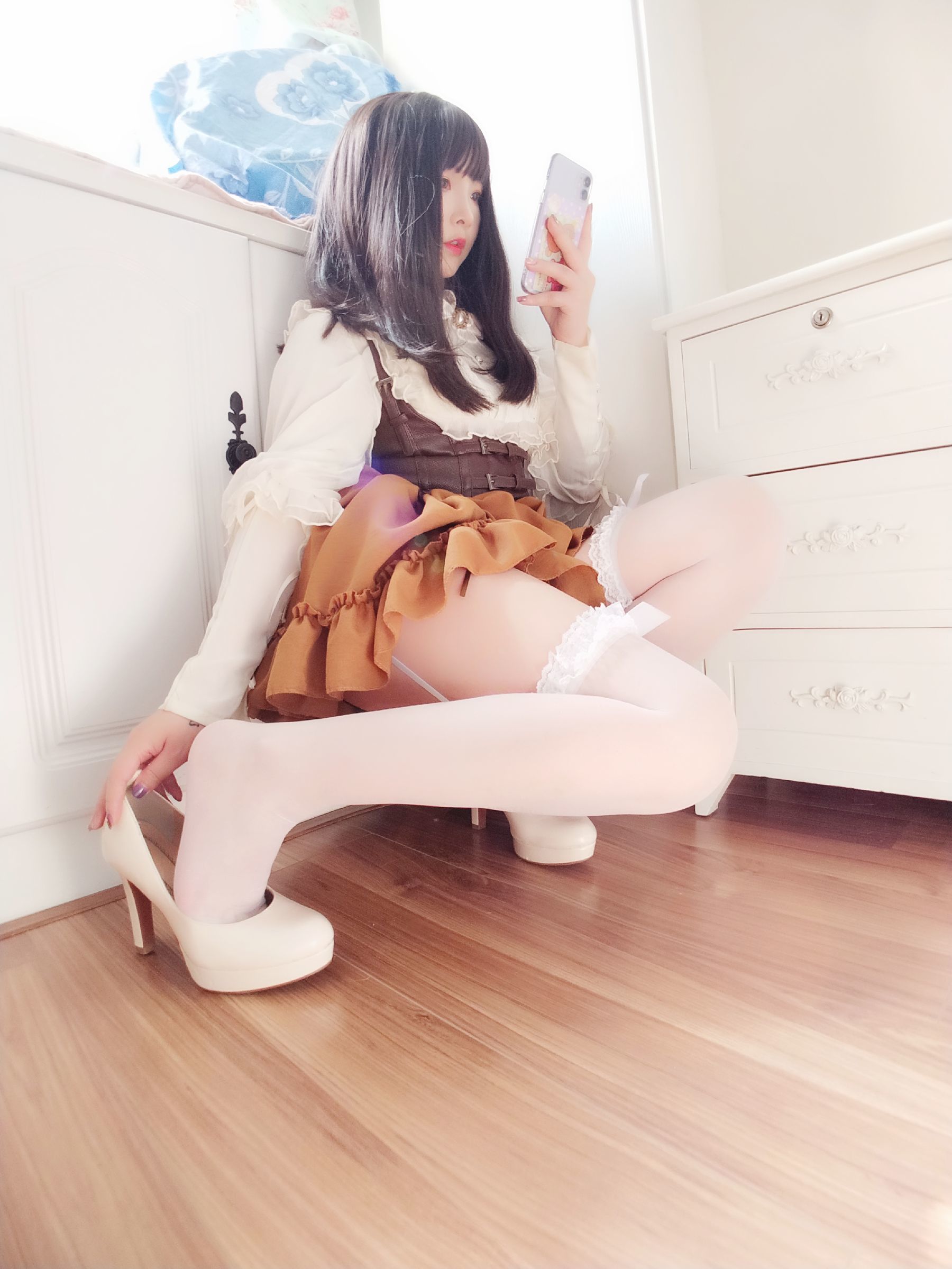 二次元美女古川kagura – 蕾丝长筒吊带丝袜 [38P] - 秀人网免费无水印在线套图写真