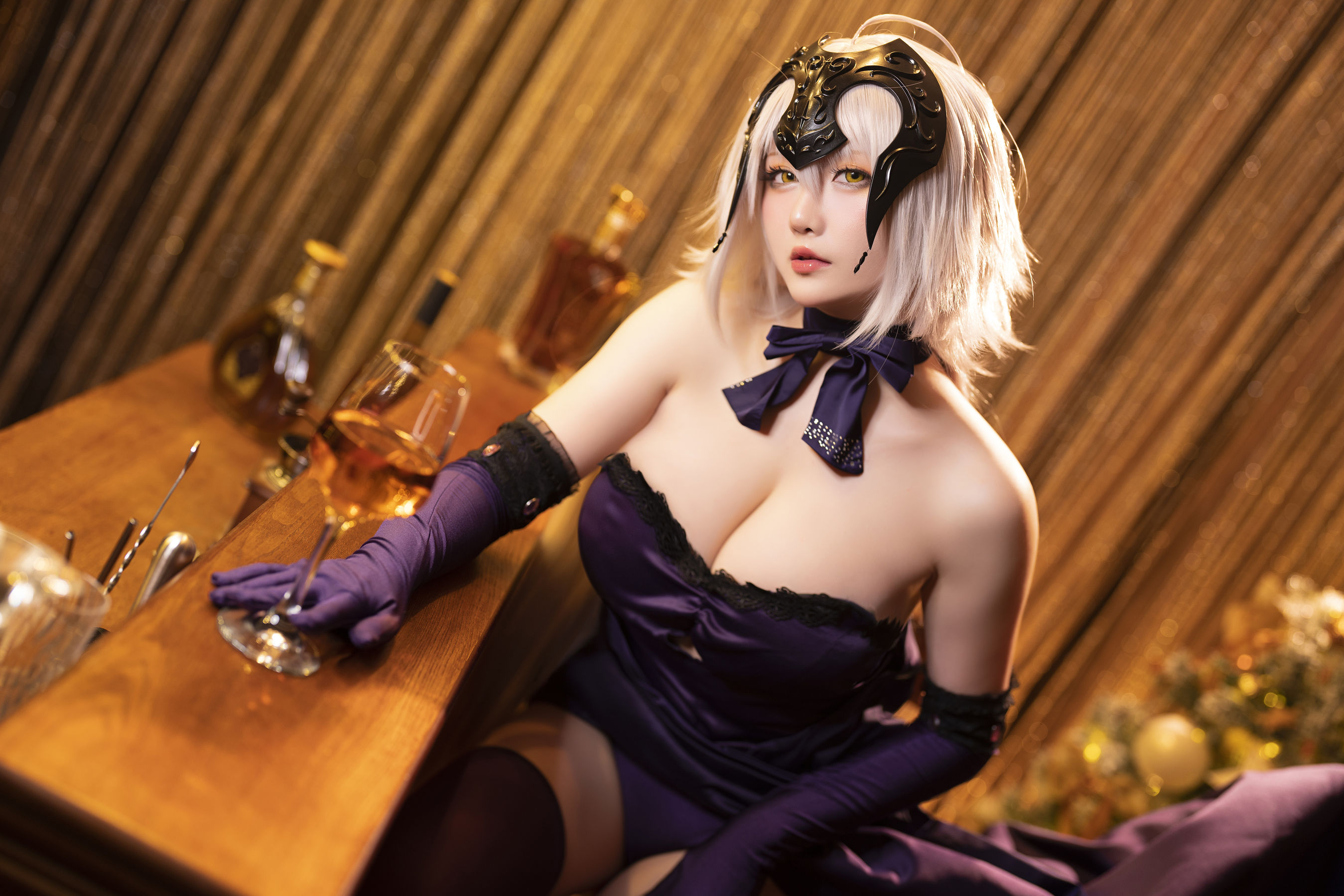 Coser小姐姐星之迟迟 – 圣诞节 黑贞 [41P] - 秀人网免费无水印在线套图写真