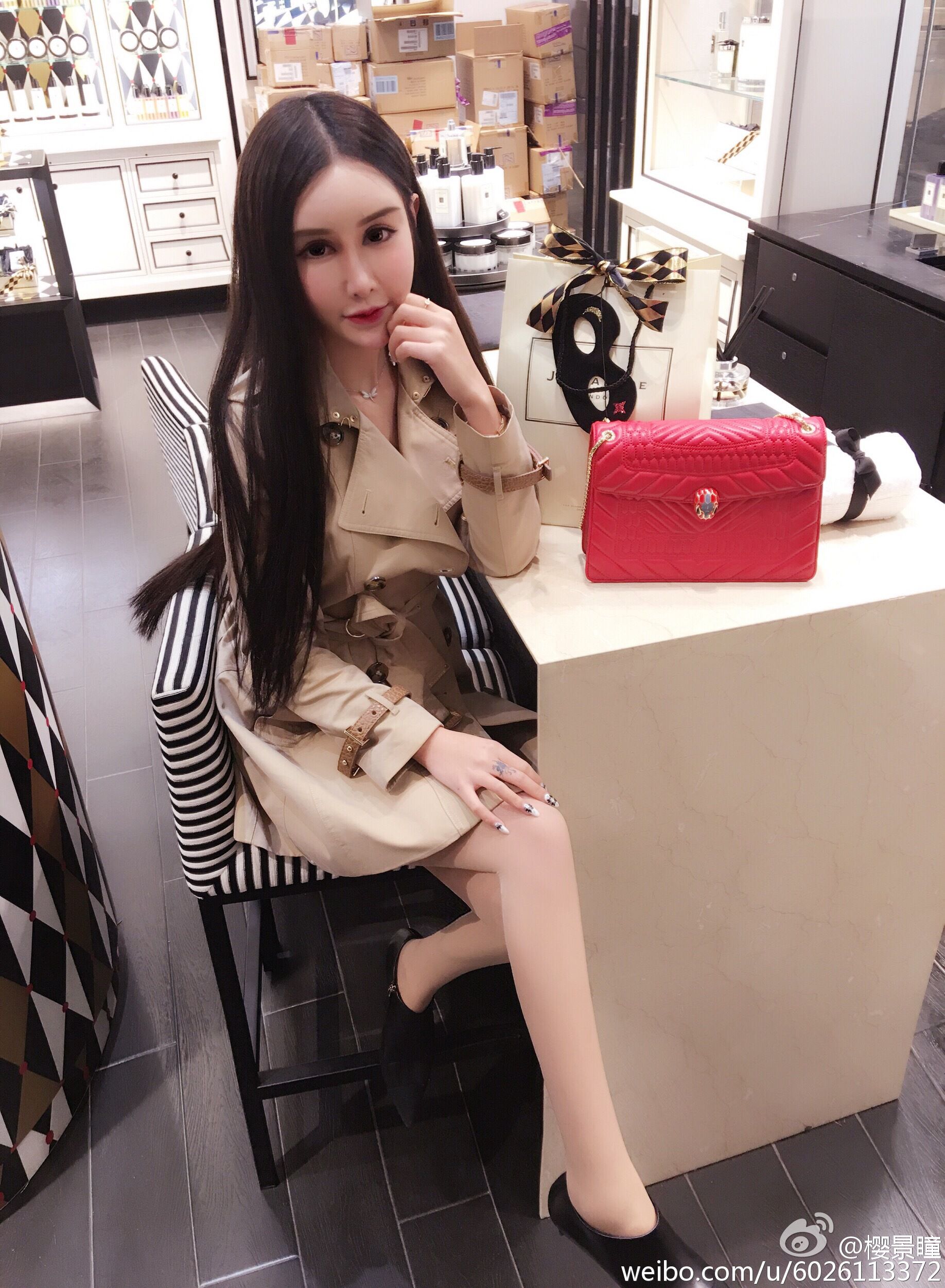 欣杨Kitty – 2017年微博私密美图合辑[超高清版] [95P] - 秀人网免费无水印在线套图写真