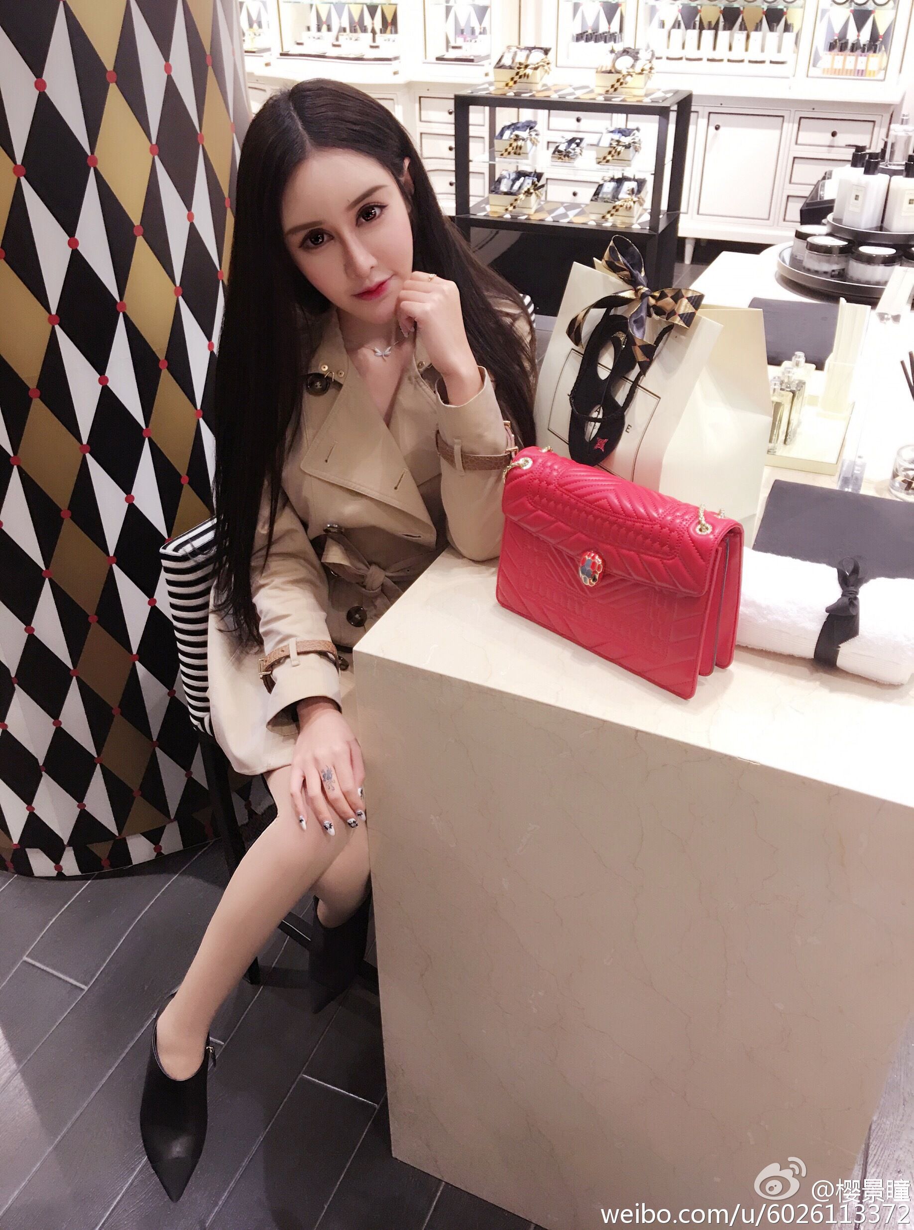 欣杨Kitty – 2017年微博私密美图合辑[超高清版] [95P] - 秀人网免费无水印在线套图写真