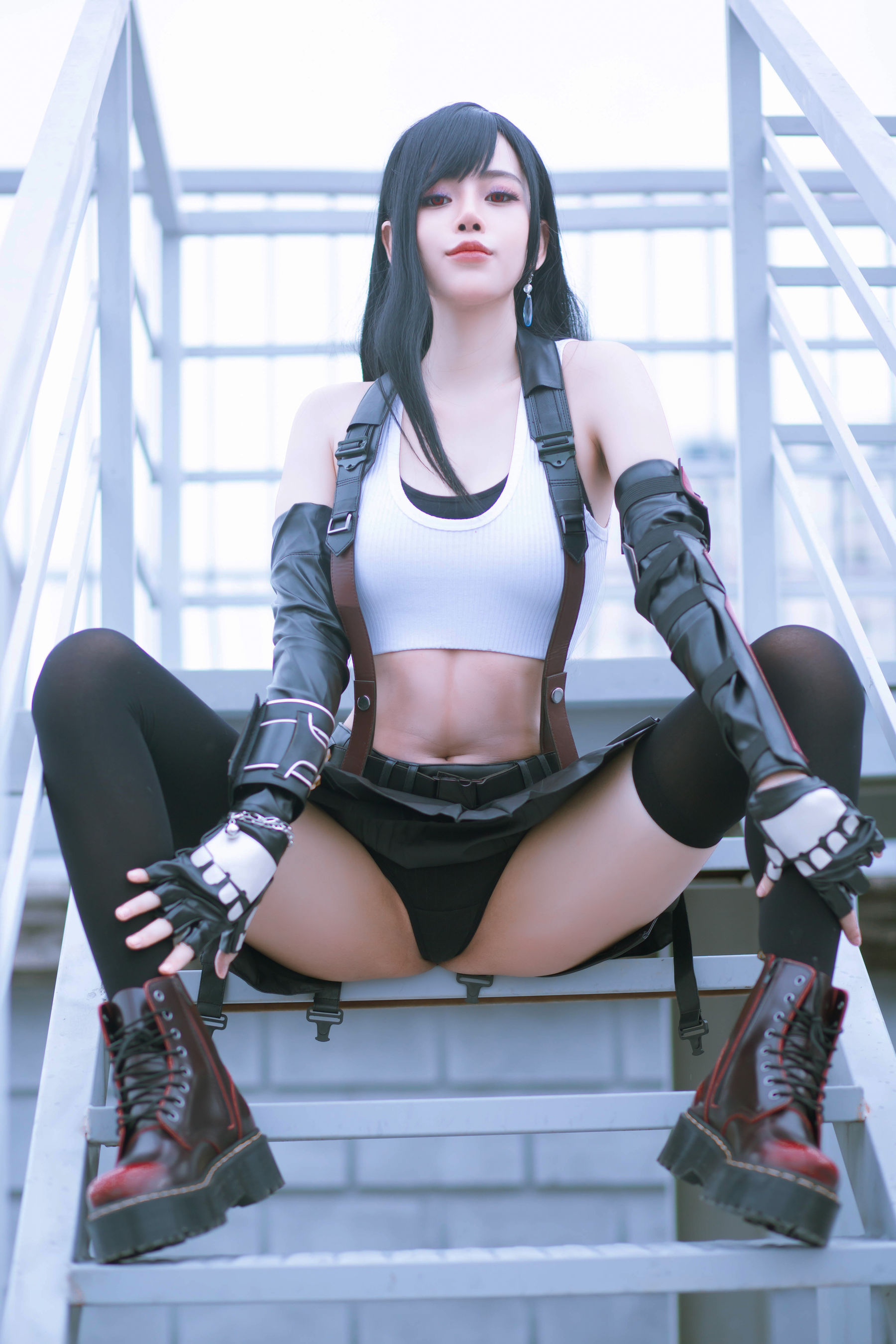 日本性感萝莉Byoru – Tifa [16P] - 秀人网免费无水印在线套图写真