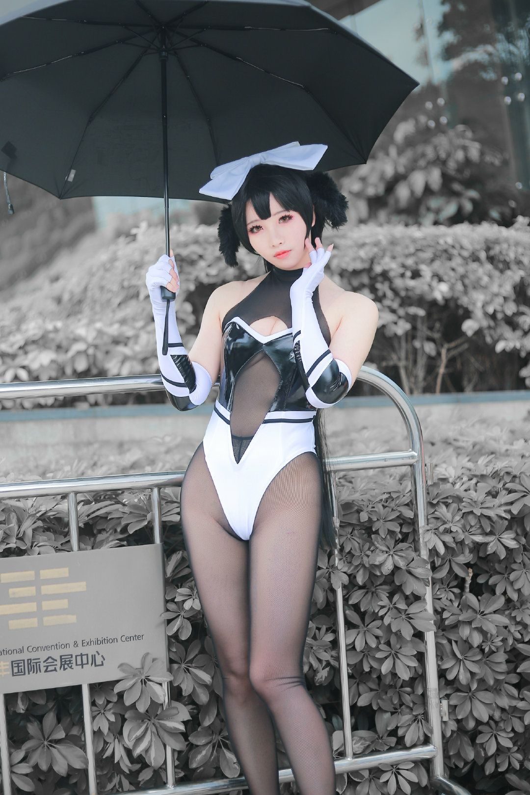 动漫博主墨玉-M – 高雄赛车 [33P] - 秀人网免费无水印在线套图写真