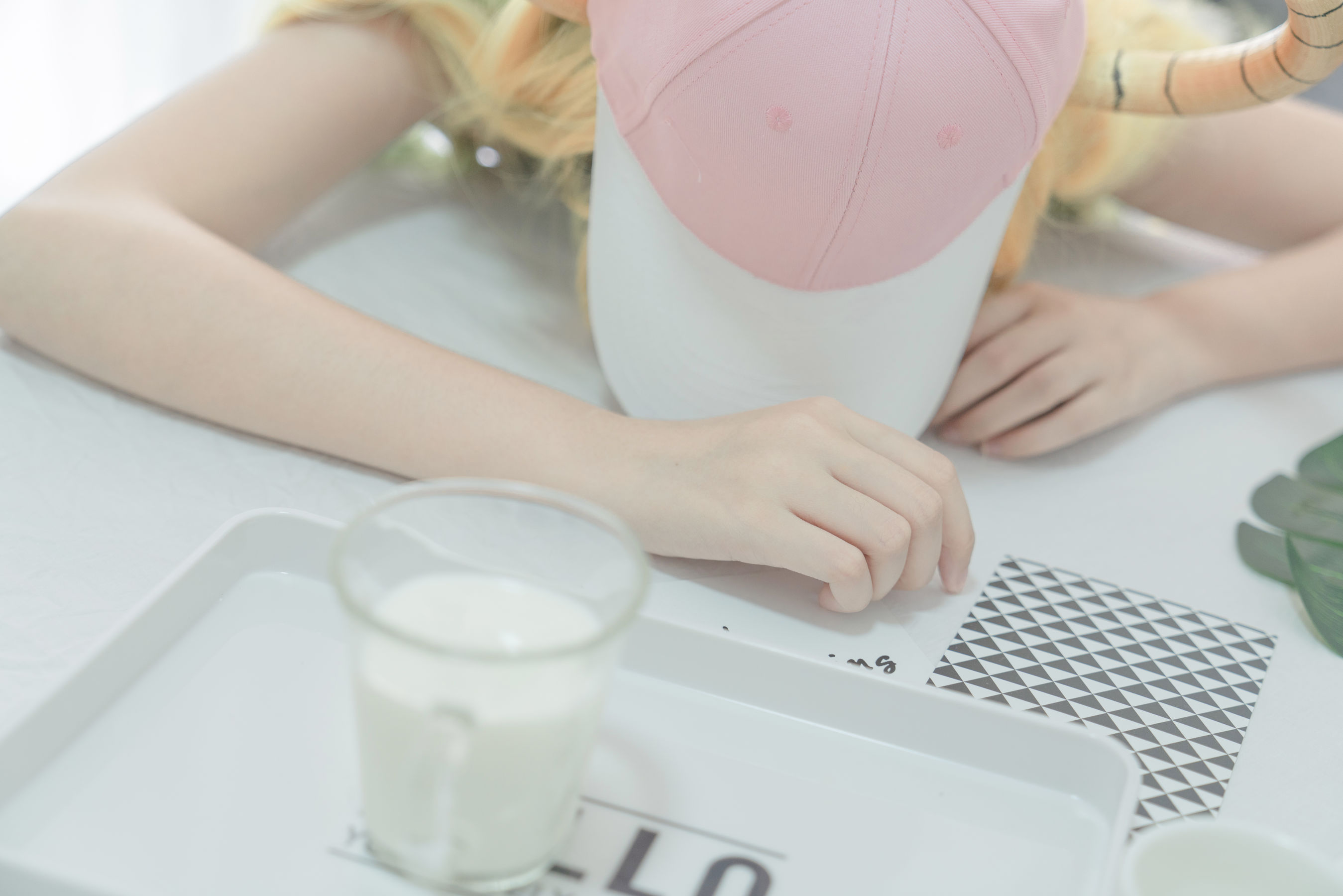 [Cosplay写真] 塔塔_Lo1iTa – 一号写真本 [40P] - 秀人网免费无水印在线套图写真