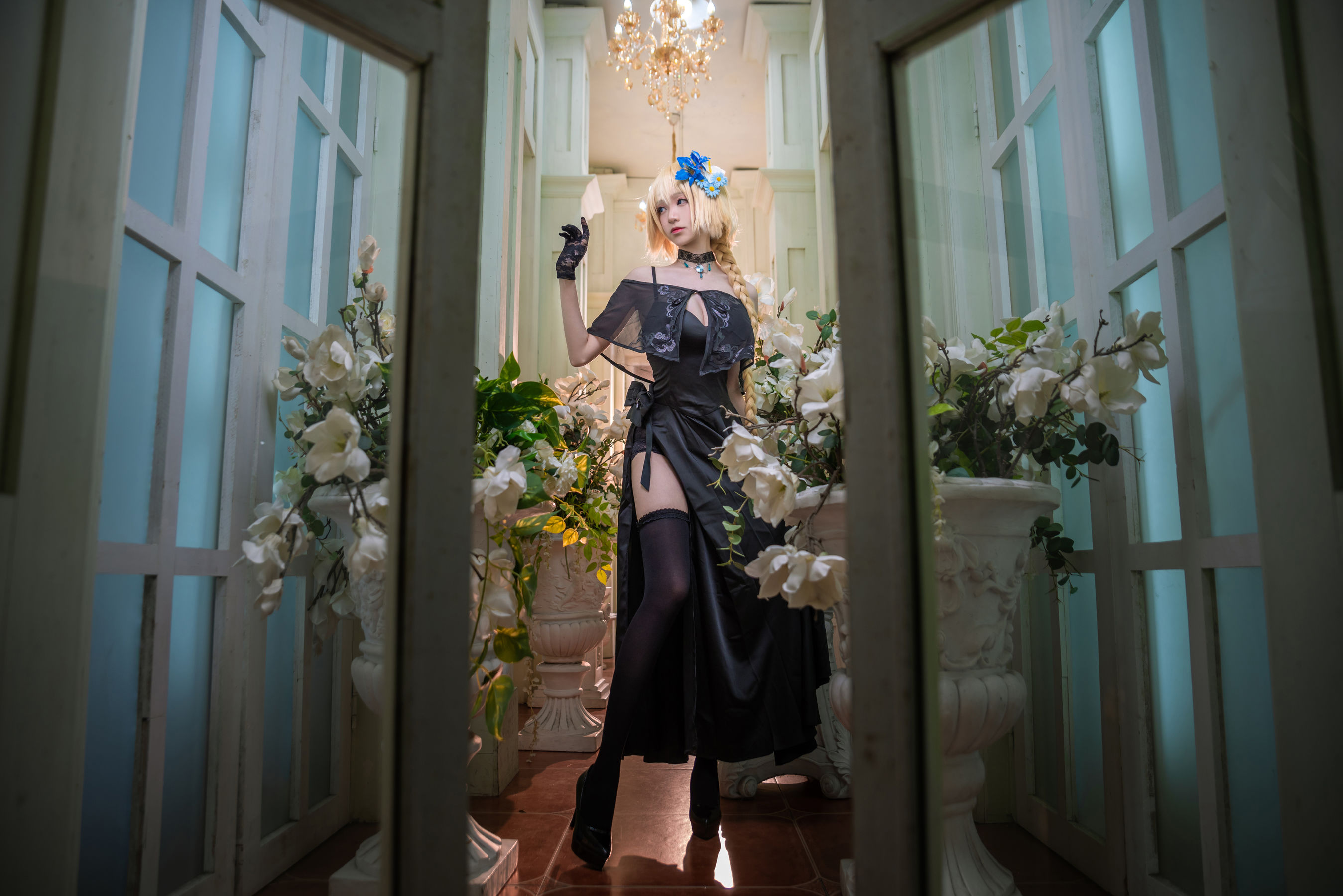 长腿Coser青青子Js 礼服贞德 [13P] - 秀人网免费无水印在线套图写真