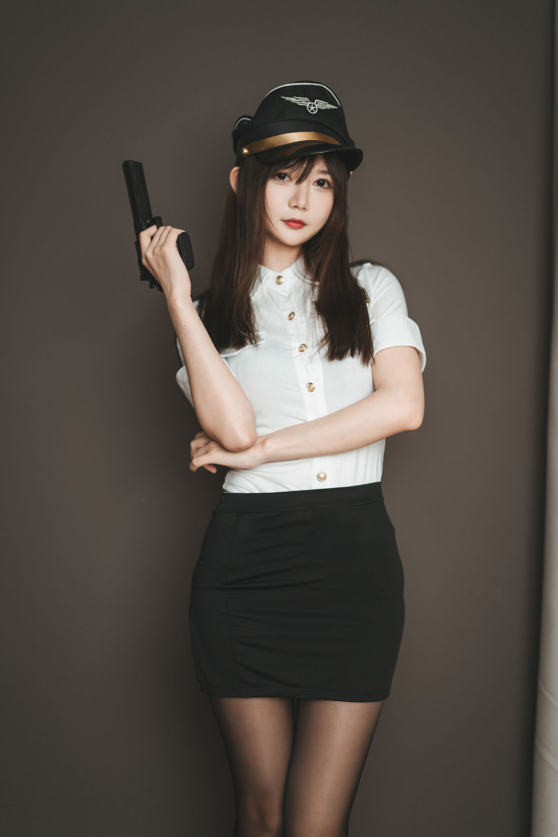 51酱 – 制服 [71P] - 秀人网免费无水印在线套图写真