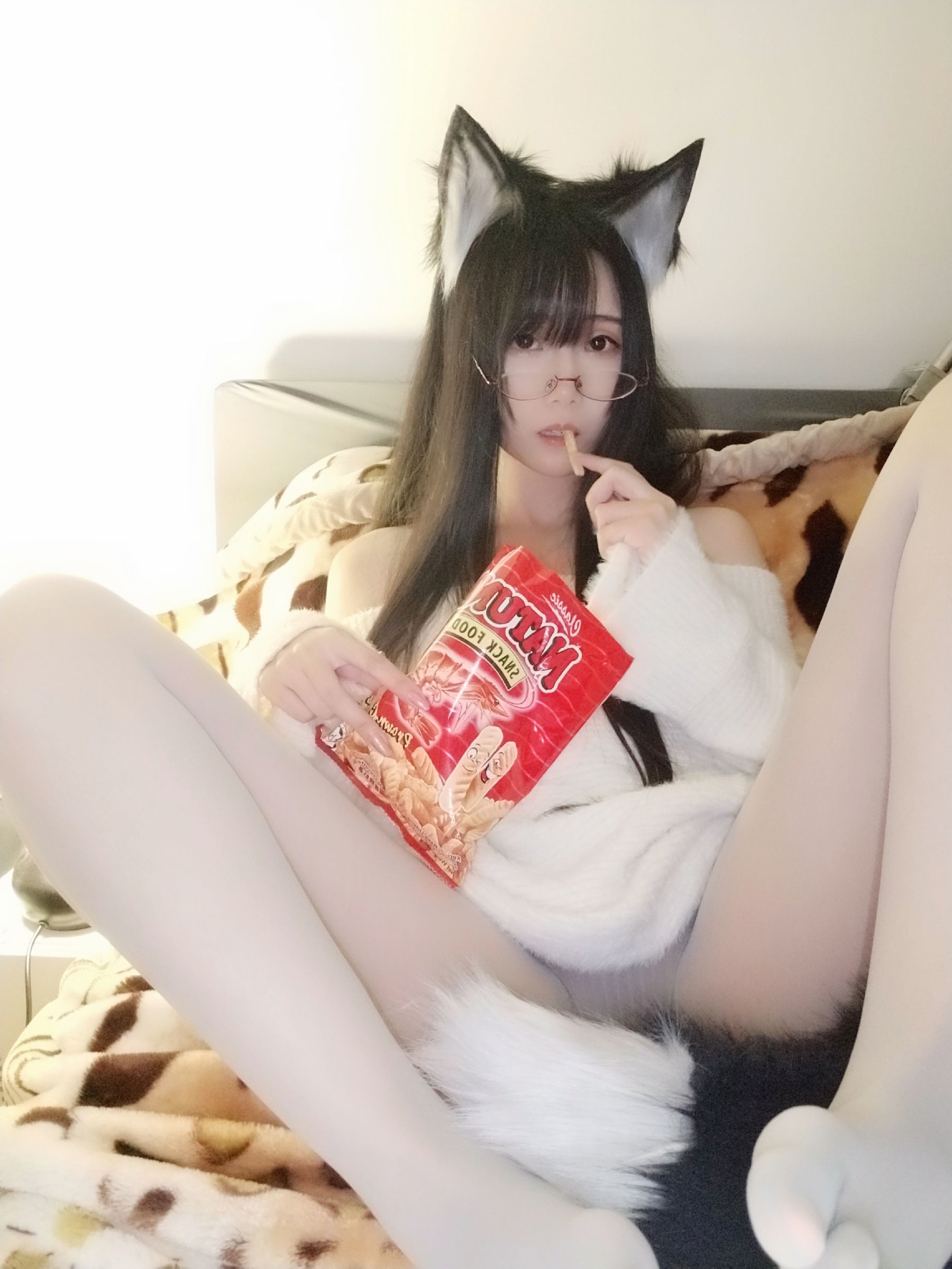 动漫博主曉美媽 拆家二哈 [14P] - 秀人网免费无水印在线套图写真