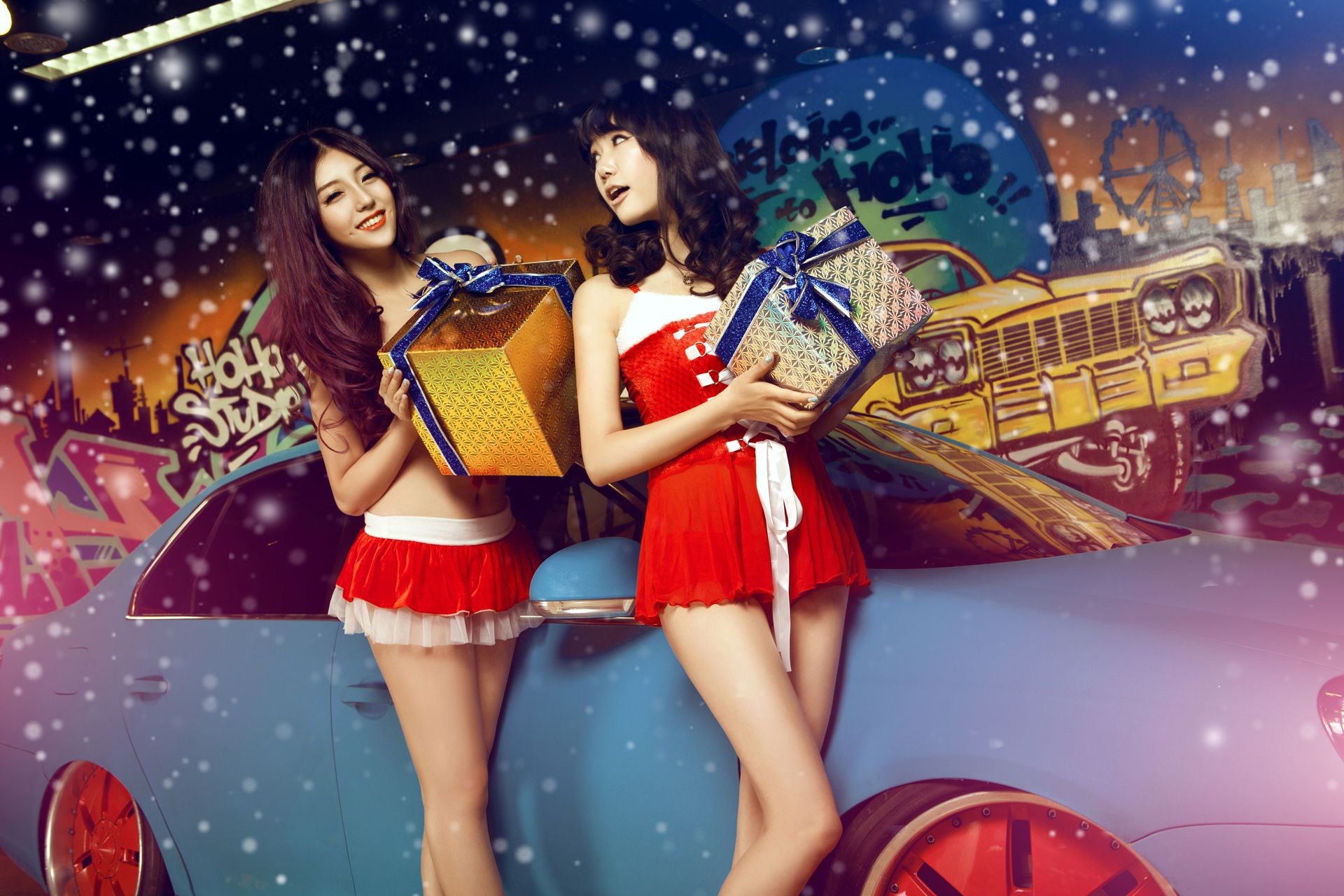 甜美可爱姐妹花 – 圣诞香车魅影图片合集 [14P] - 秀人网免费无水印在线套图写真