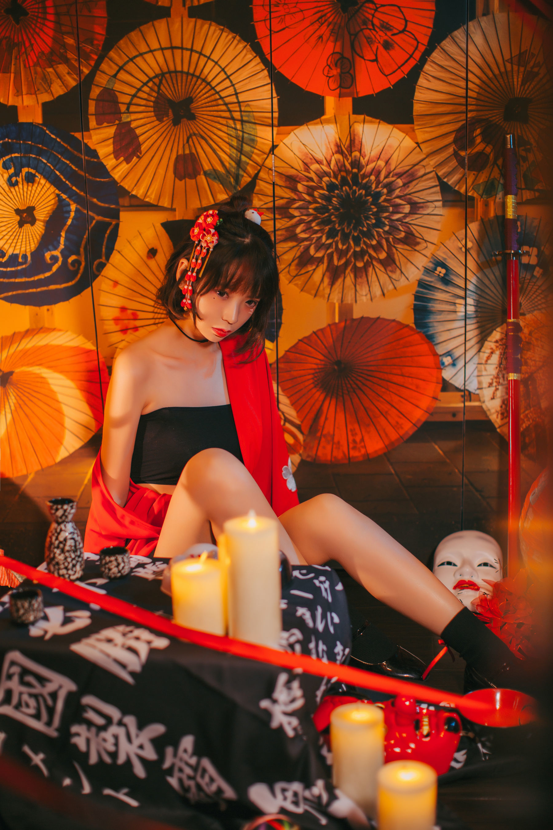 疯猫ss 红色羽衣 [15P] - 秀人网免费无水印在线套图写真