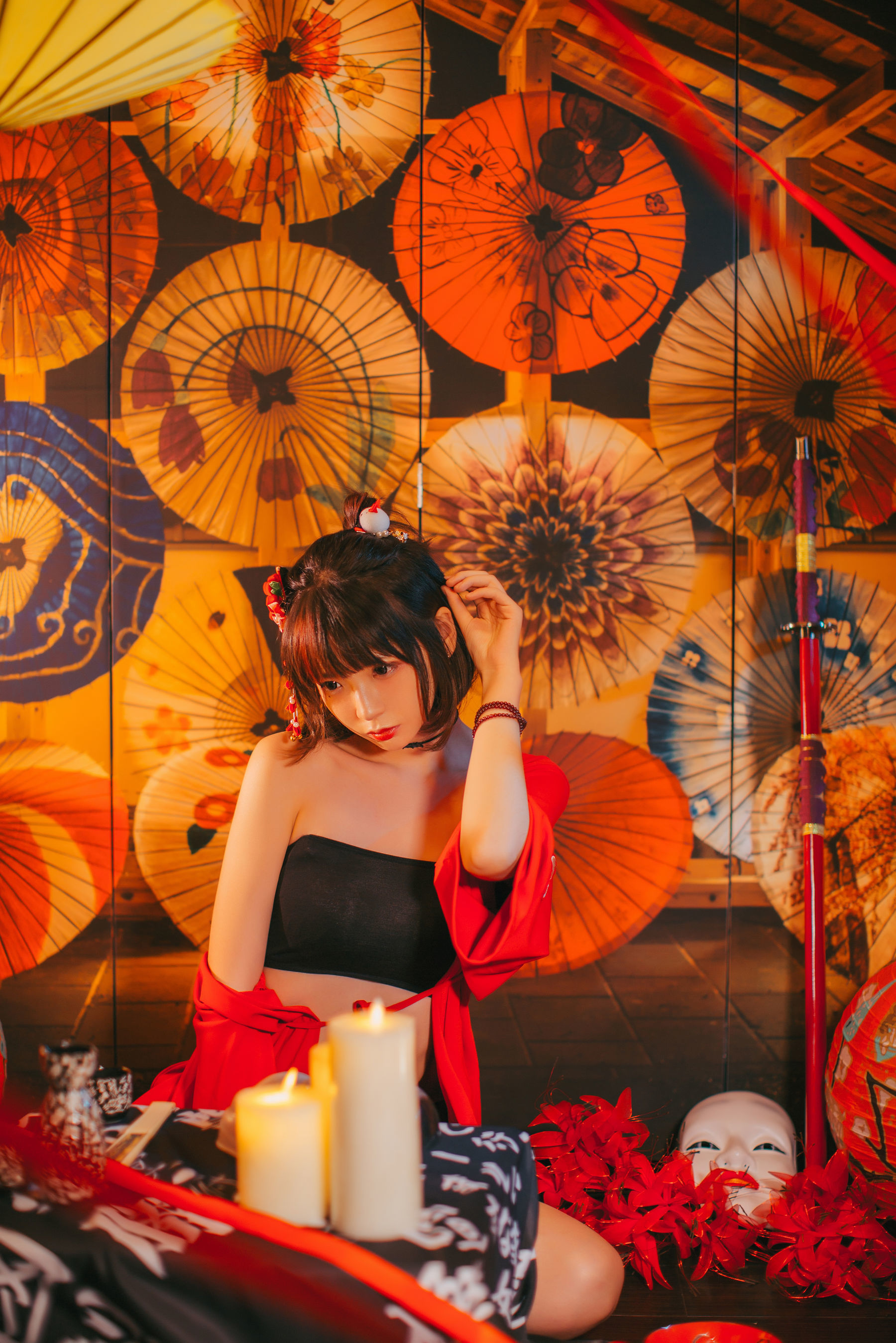 疯猫ss 红色羽衣 [15P] - 秀人网免费无水印在线套图写真