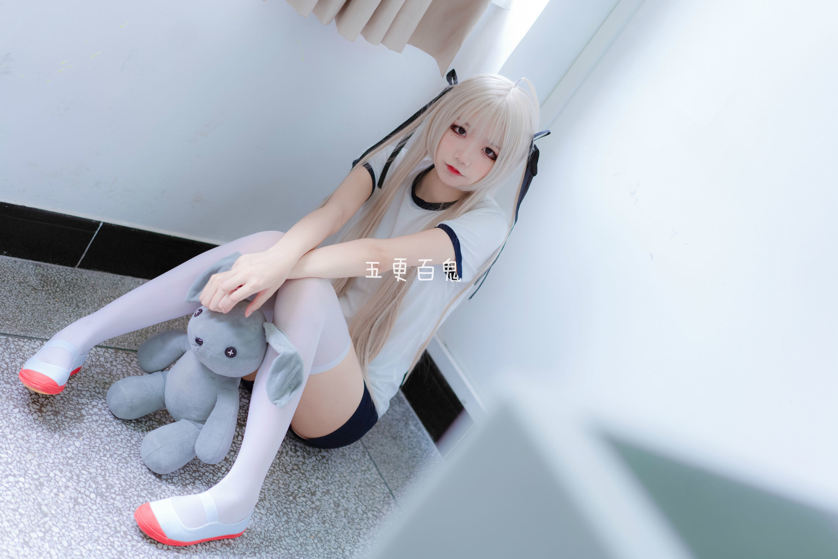 清纯少女五更百鬼 春日野穹 [9P] - 秀人网免费无水印在线套图写真