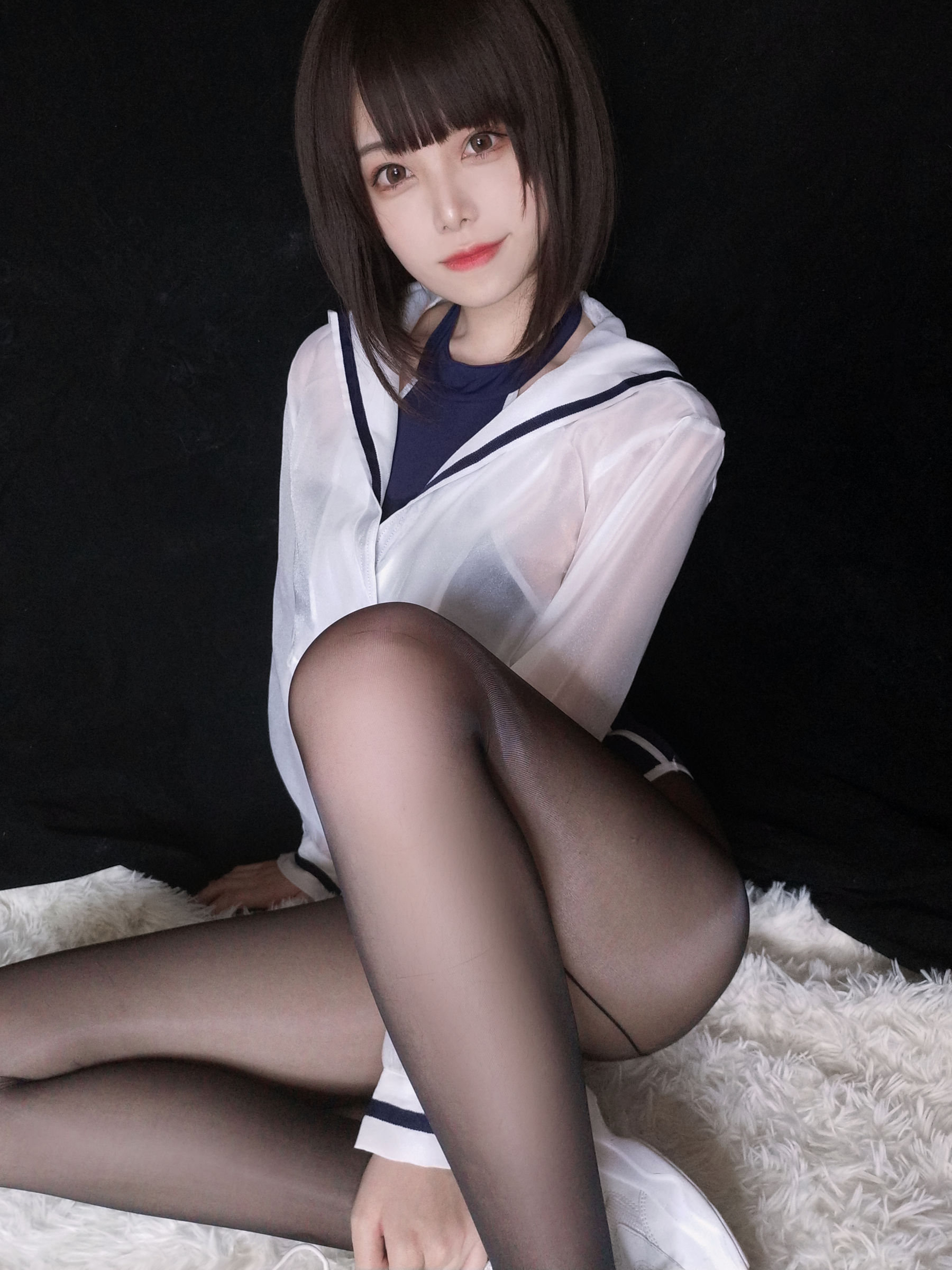 萌系小姐姐蜜汁猫裘 – 水着 [34P] - 秀人网免费无水印在线套图写真