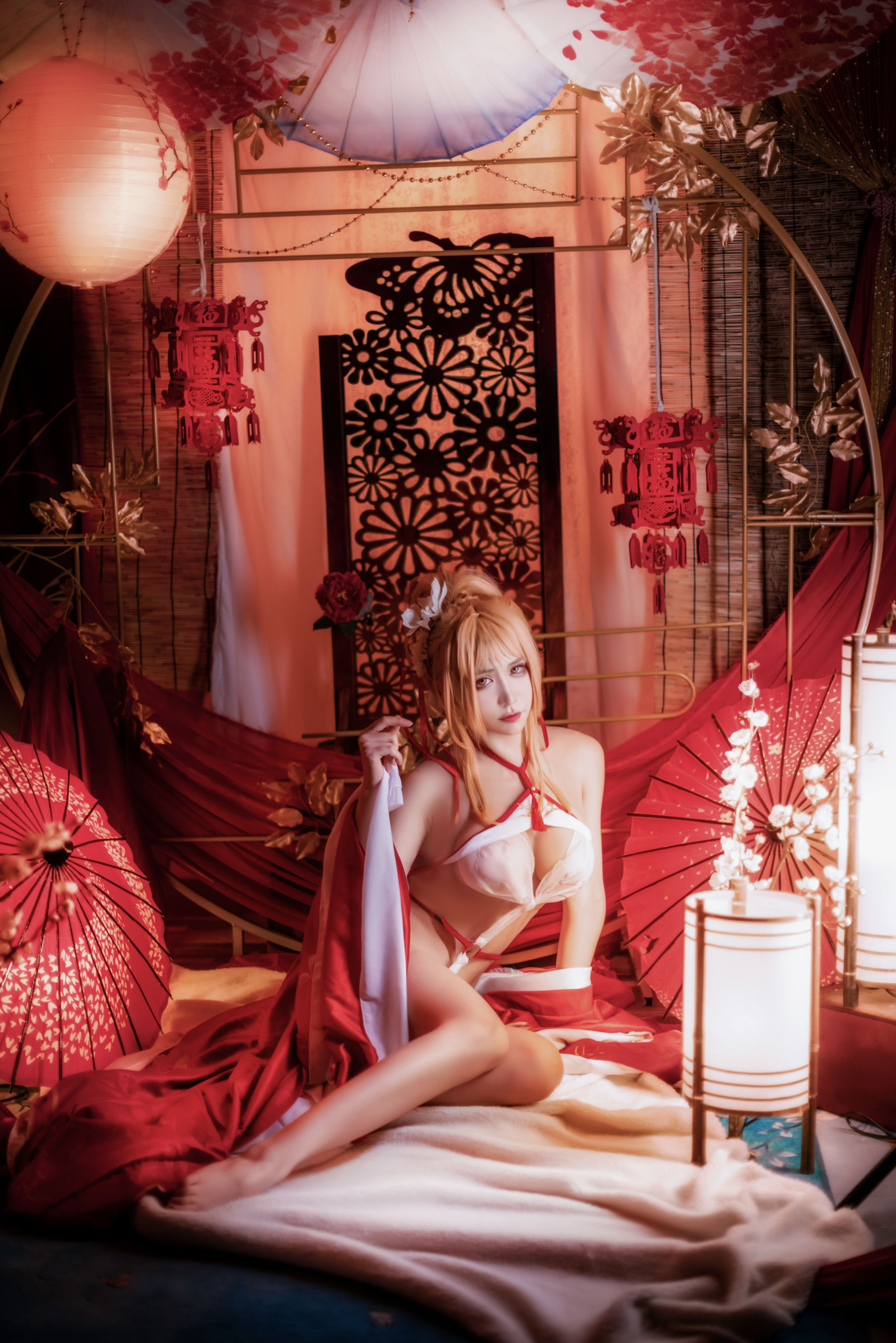 动漫博主阮邑_Fairy – 光荣 凉夜香雪 [30P] - 秀人网免费无水印在线套图写真