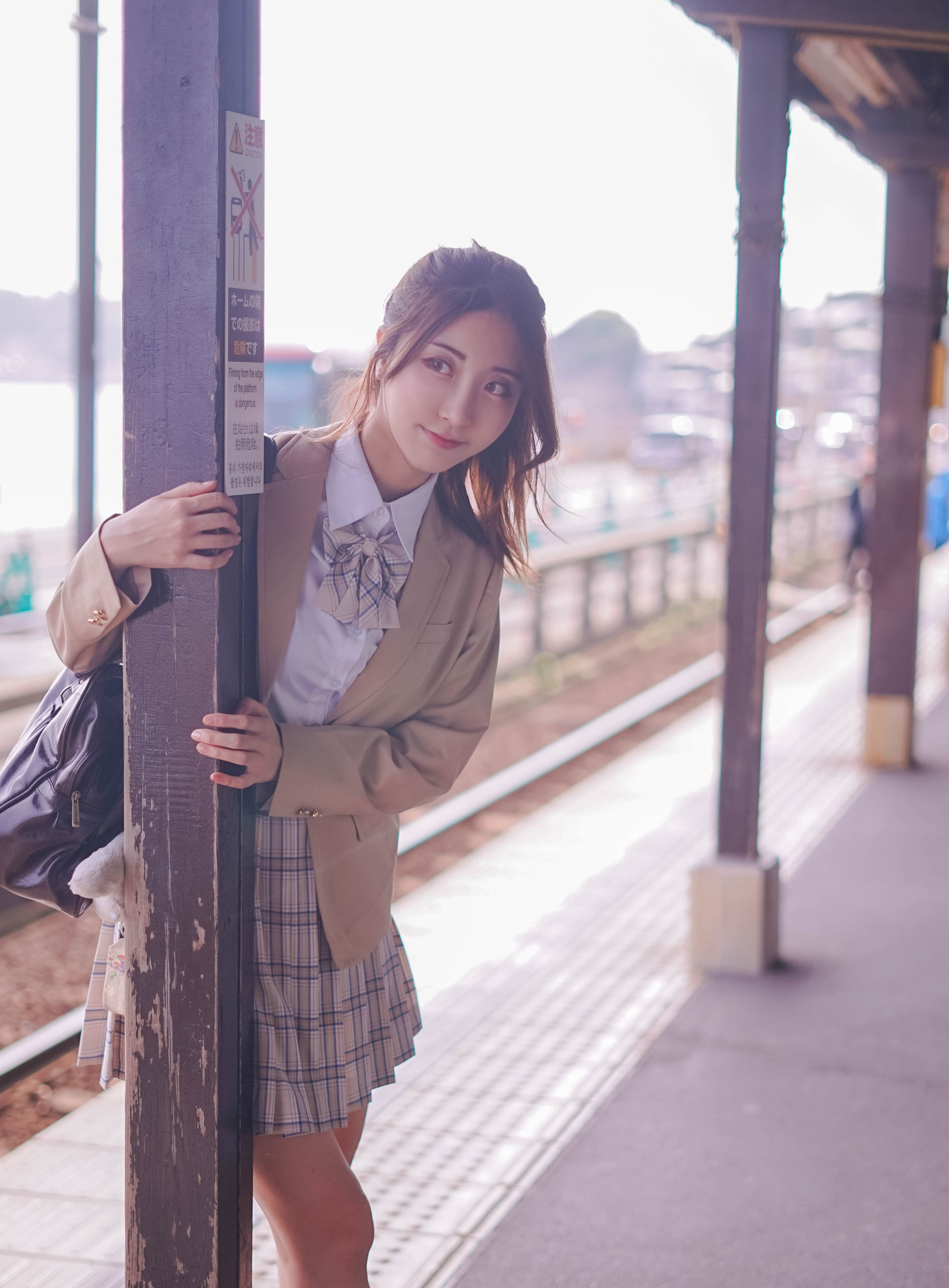 人气Coser黑川 镰仓 [33P] - 秀人网免费无水印在线套图写真