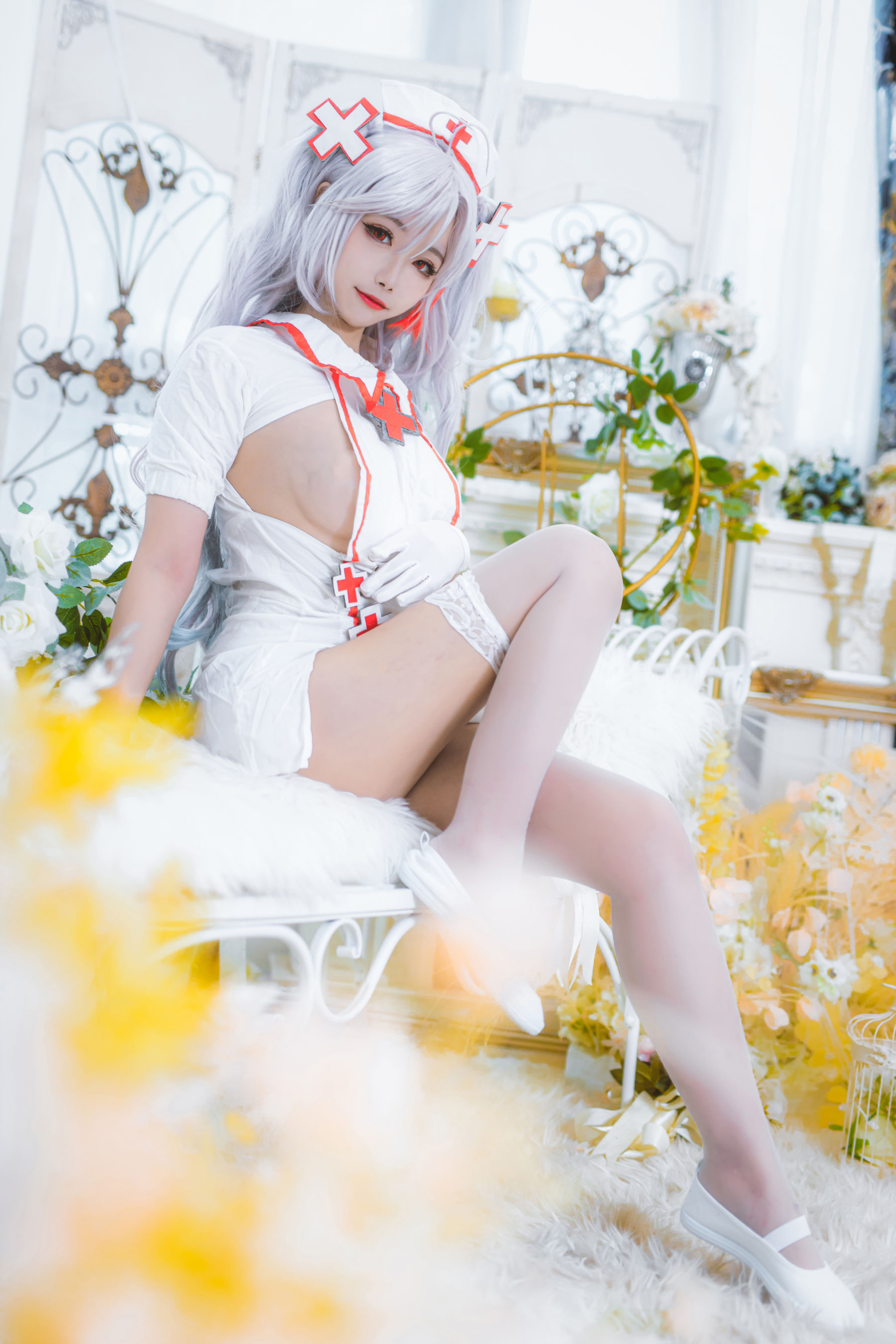 微博妹子Momoko葵葵 – 欧根之护士 [21P] - 秀人网免费无水印在线套图写真