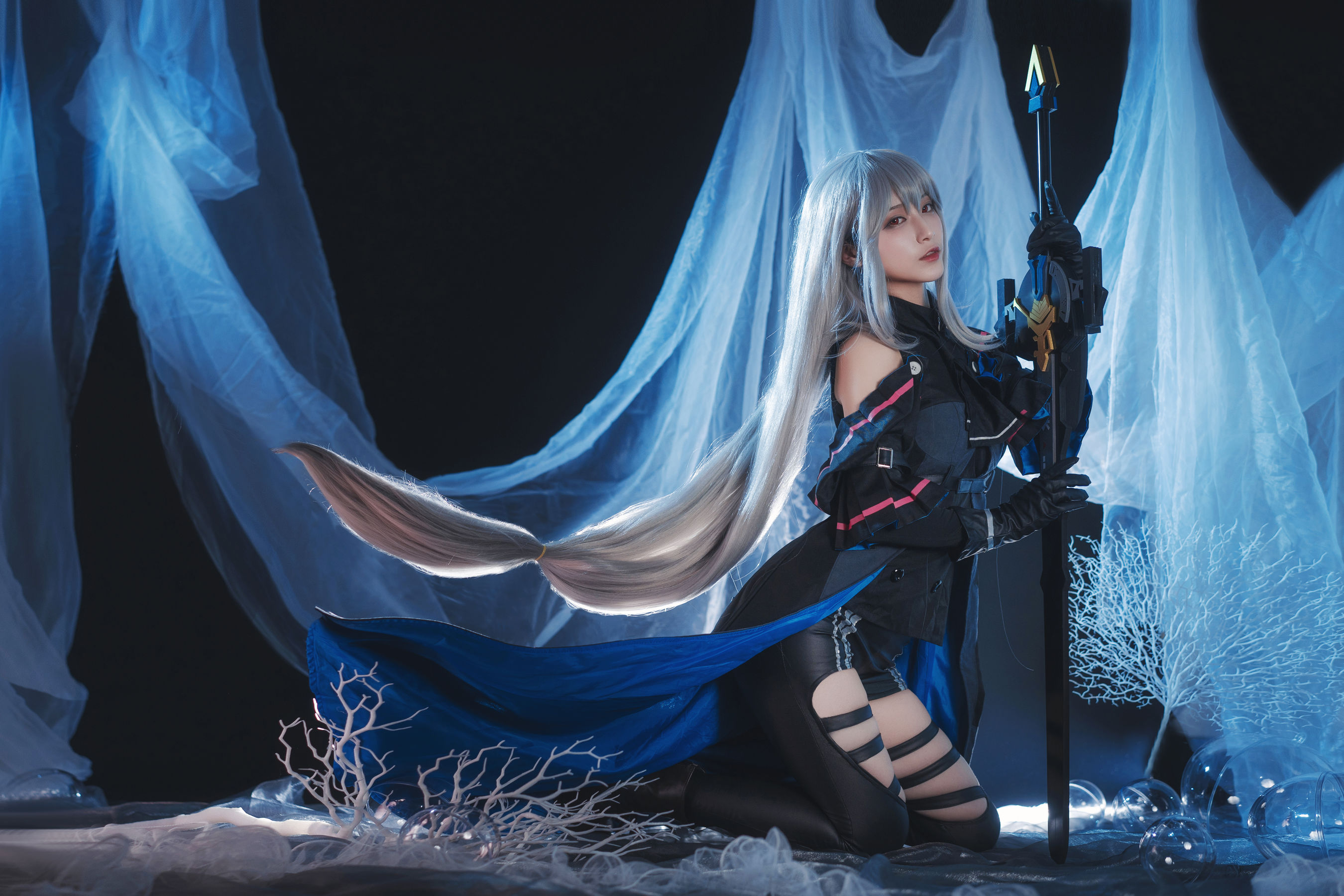 动漫博主铁板烧鬼舞w – 斯卡蒂 [31P] - 秀人网免费无水印在线套图写真