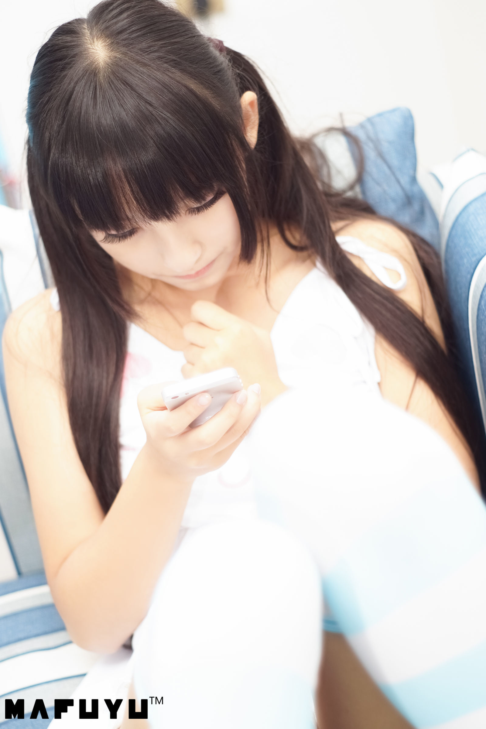 [萝莉COS] 神楽坂真冬 蓝白条纹系列套图 [95P] - 秀人网免费无水印在线套图写真