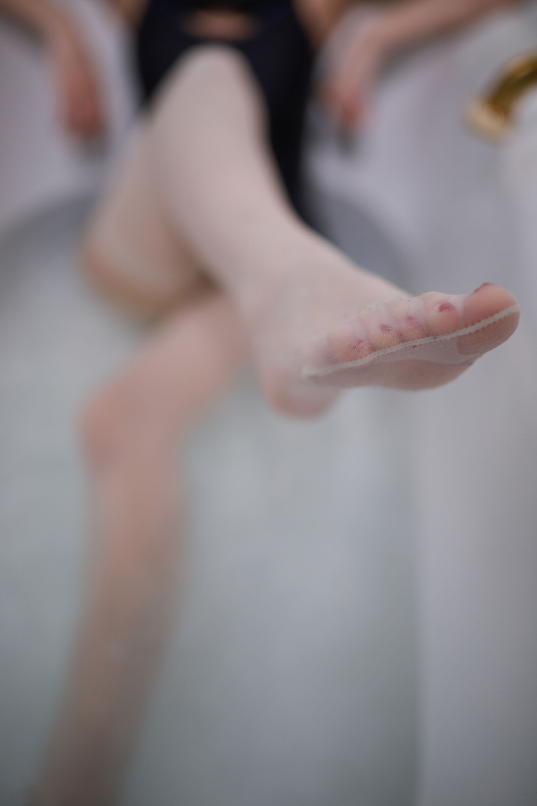 [Cosplay写真] 动漫博主您的蛋蛋 – 夏日泳装 浴缸 [40P] - 秀人网免费无水印在线套图写真