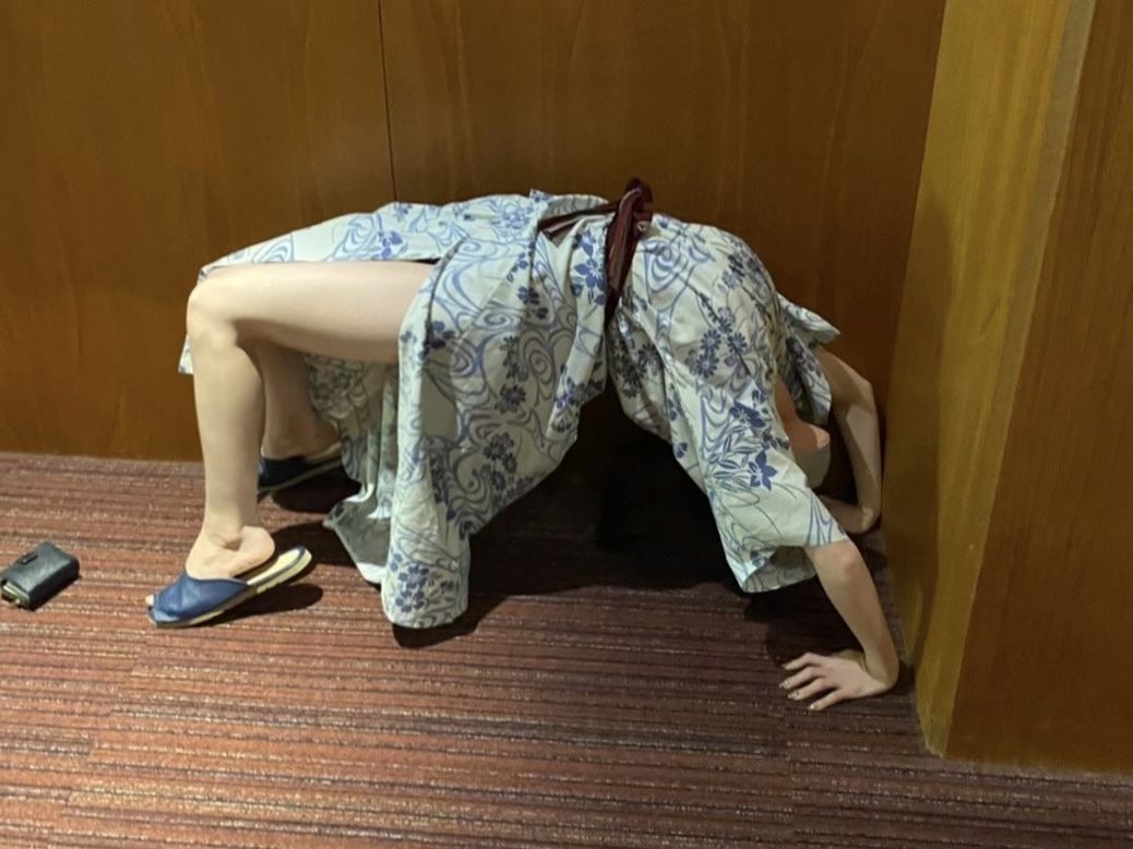 日本甜美COSERけんけん[fantia] 20211120-温泉旅おまけ️+まっしろでふわふわ [23P] - 秀人网免费无水印在线套图写真