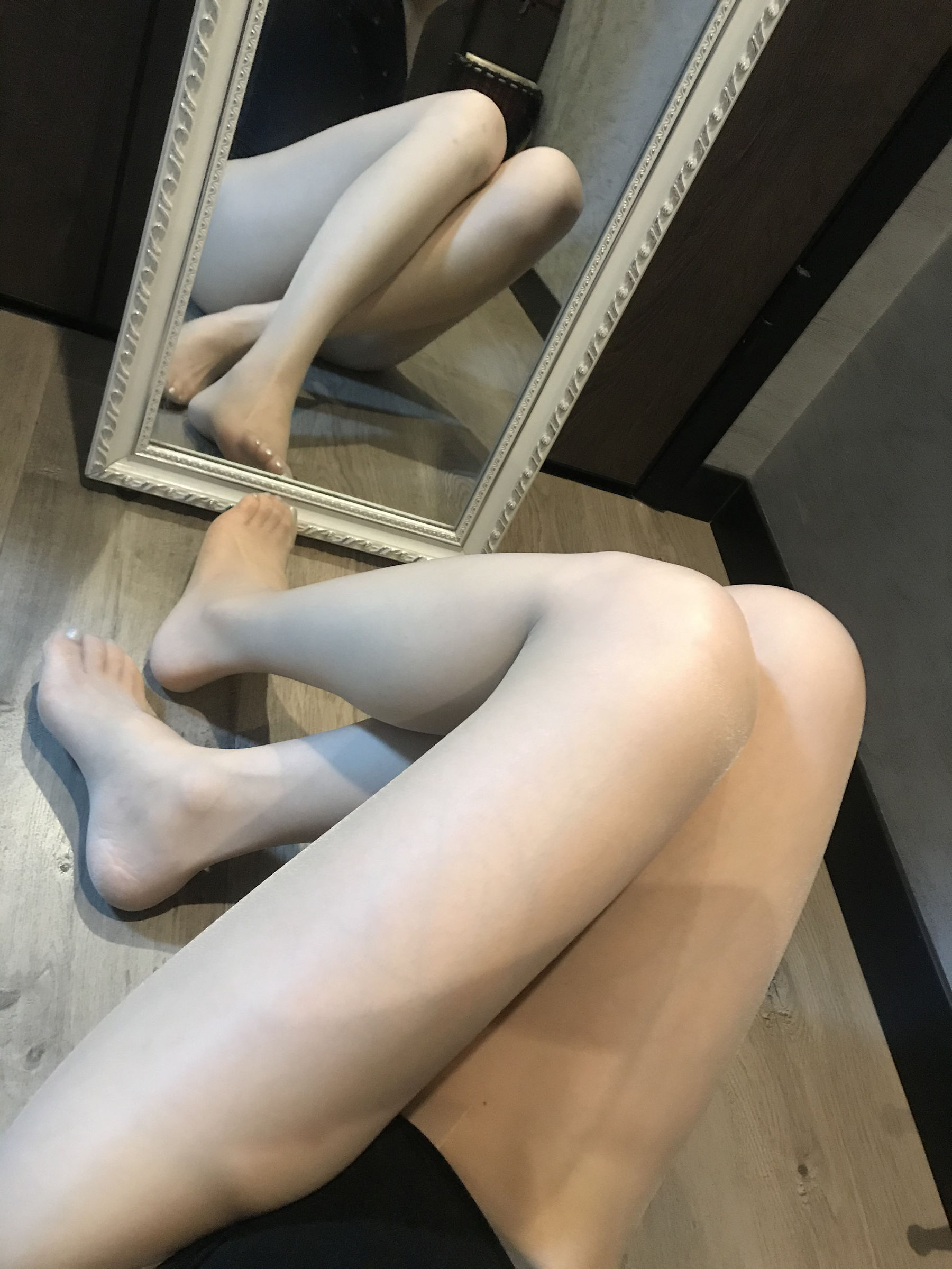 丝足博主麋鹿_Monroe 2020.06.18 无所事事 [38P] - 秀人网免费无水印在线套图写真