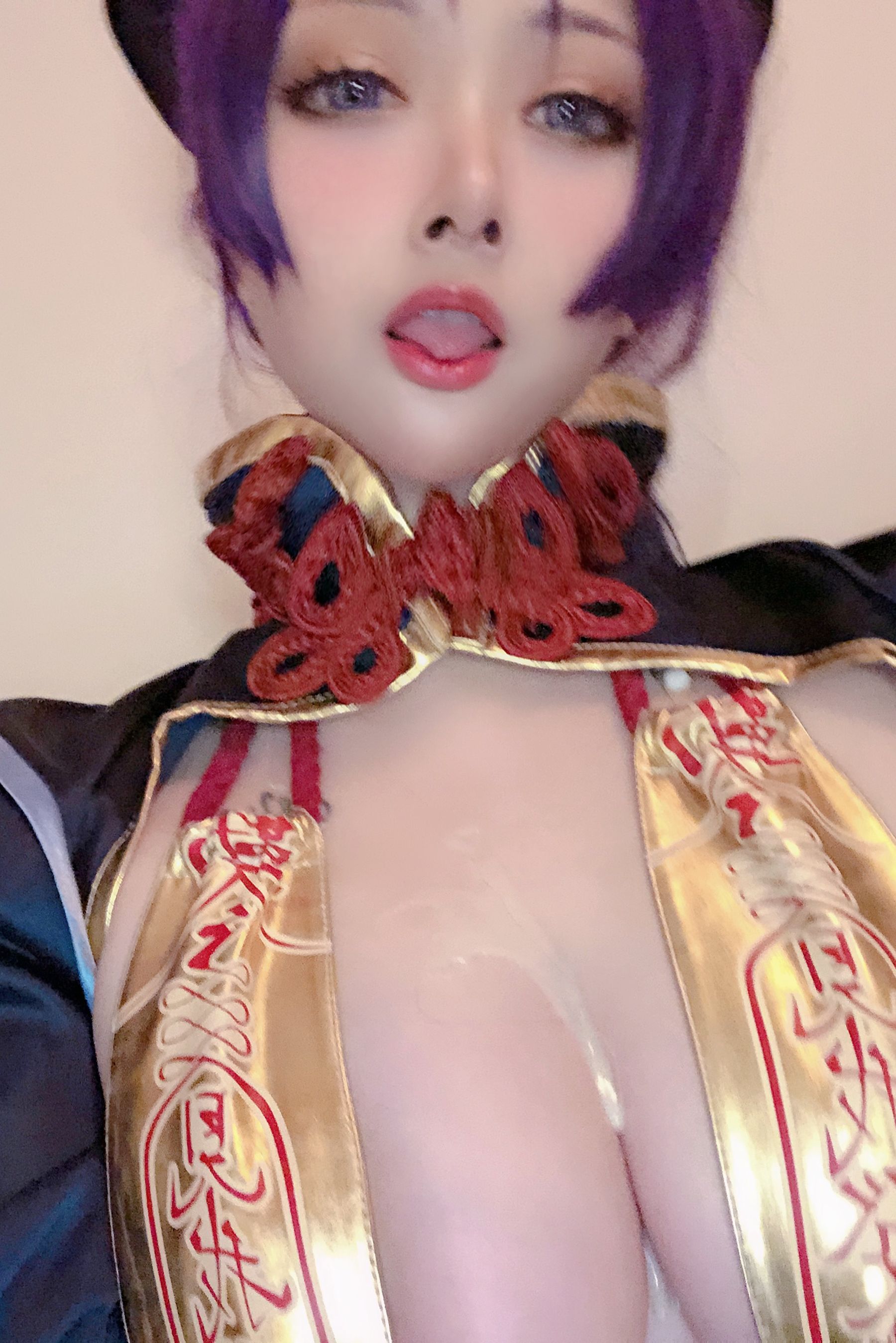 高颜值coser念念_D – 奶光僵尸娘自拍 [21P] - 秀人网免费无水印在线套图写真