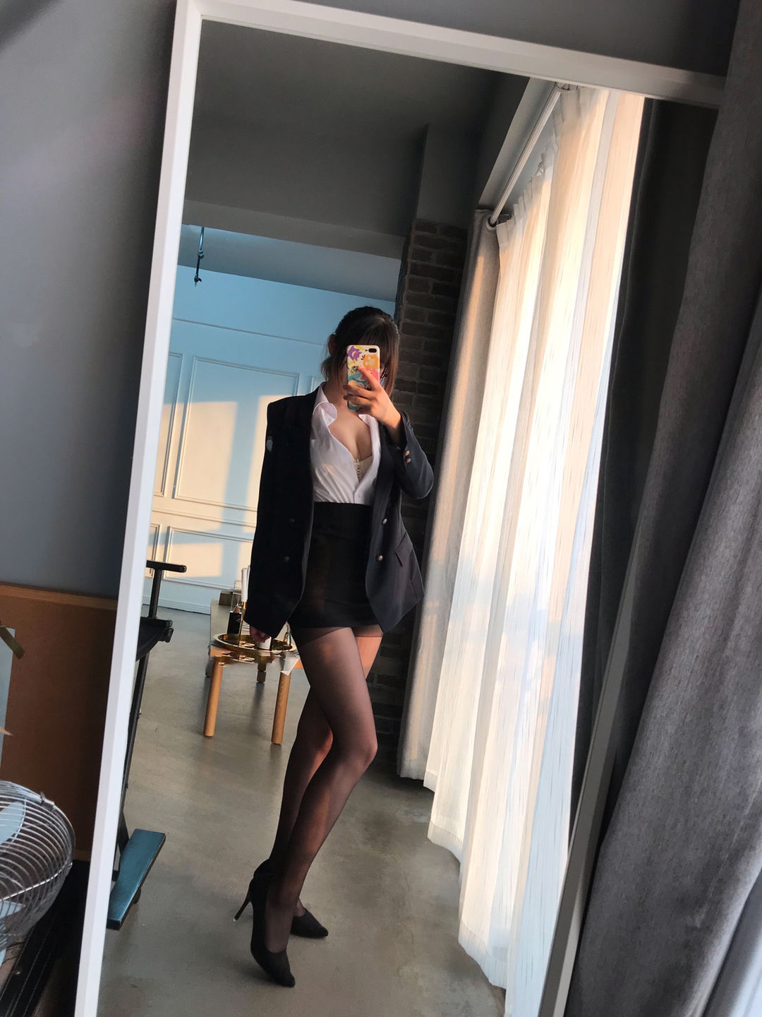 动漫博主田璐璐 – OL本 [33P] - 秀人网免费无水印在线套图写真