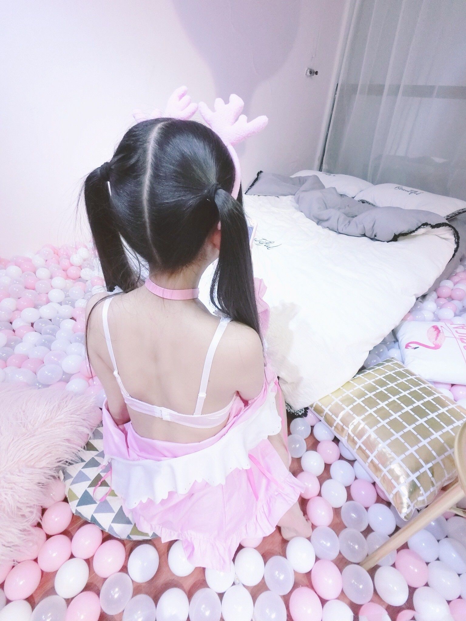 似喵 – 睡衣 [30P] - 秀人网免费无水印在线套图写真