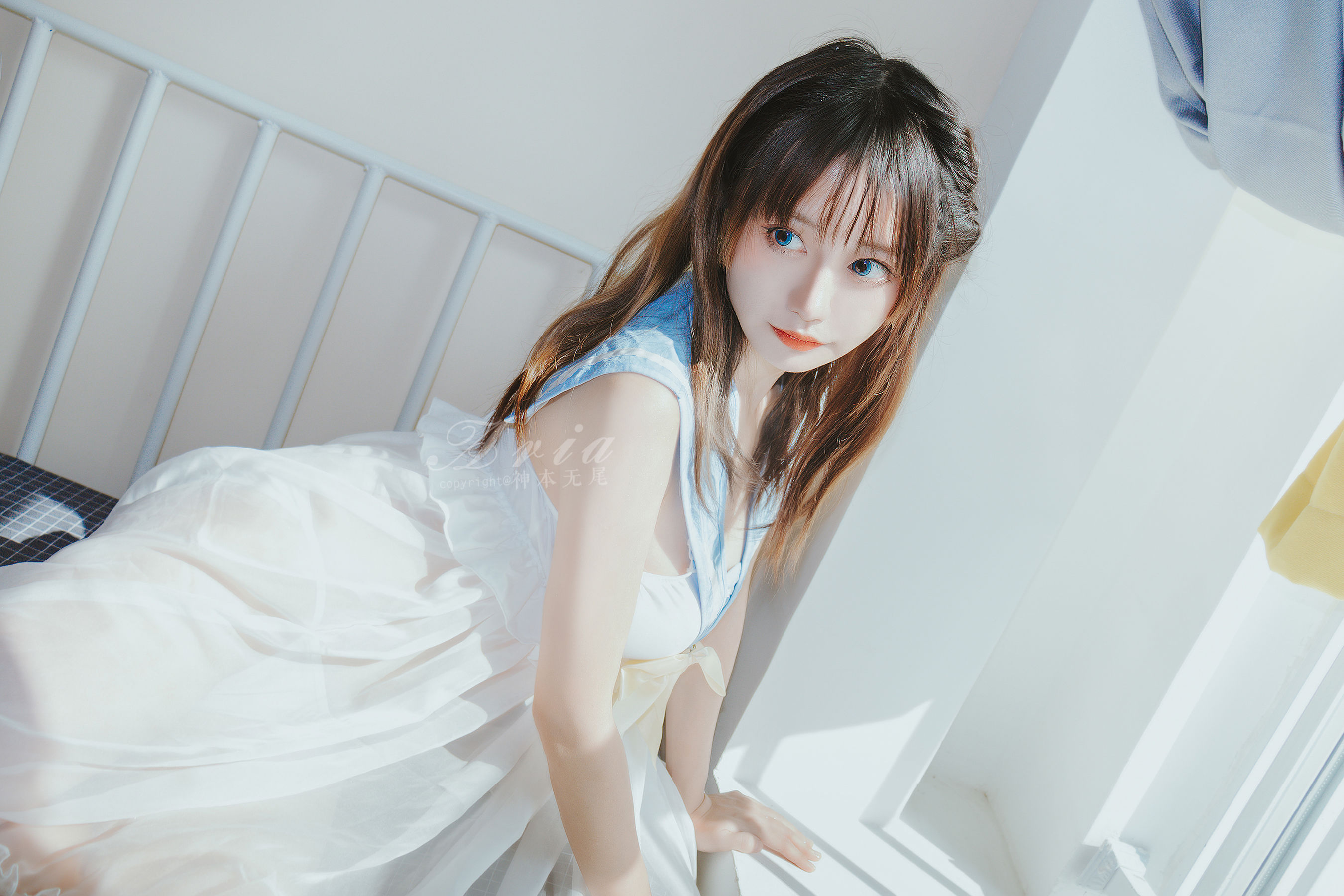 神本无尾_Aria – 蓝色睡裙 [9P] - 秀人网免费无水印在线套图写真