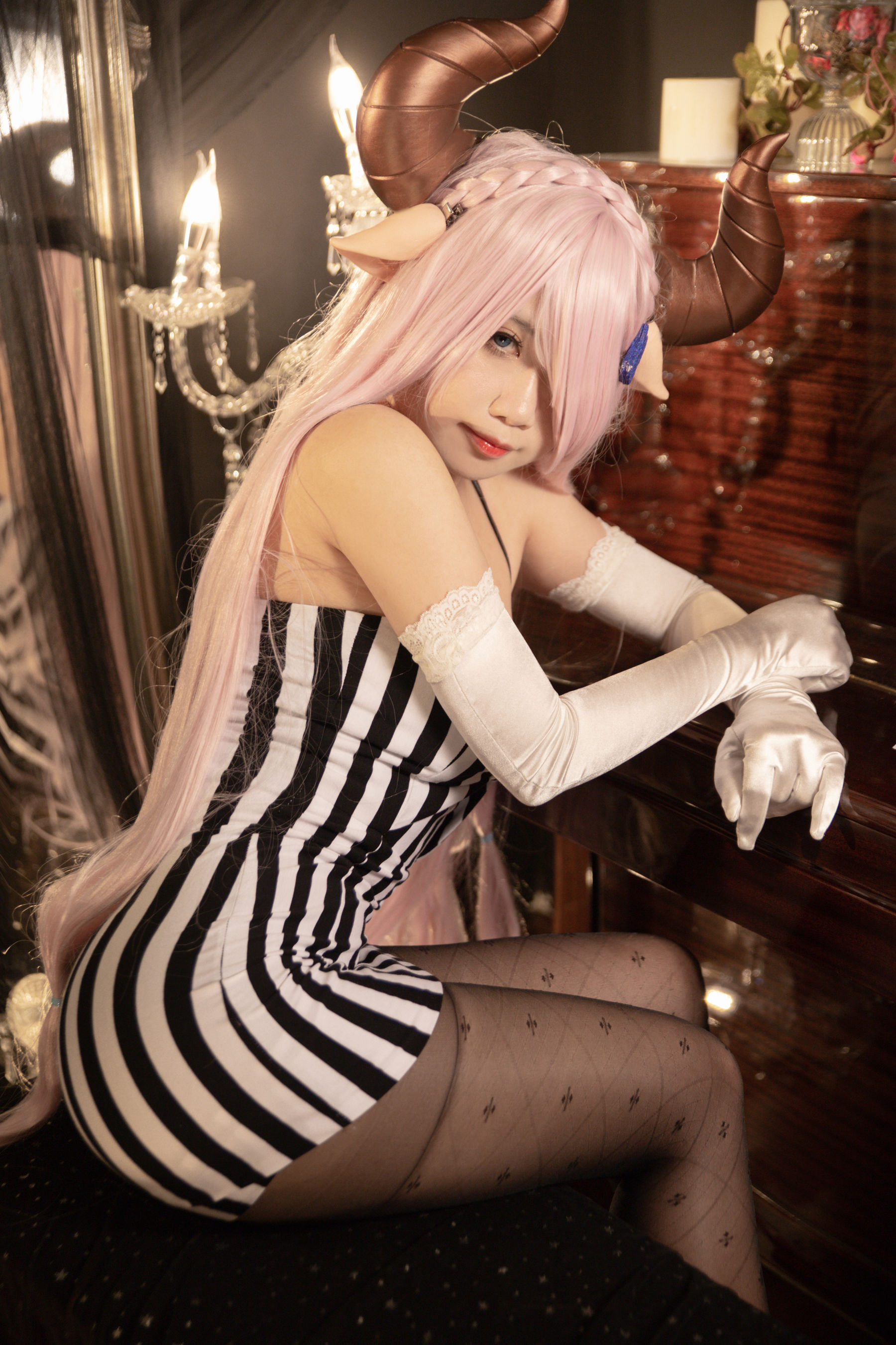 贞子蜜桃 – 娜露梅亚礼服 [35P] - 秀人网免费无水印在线套图写真